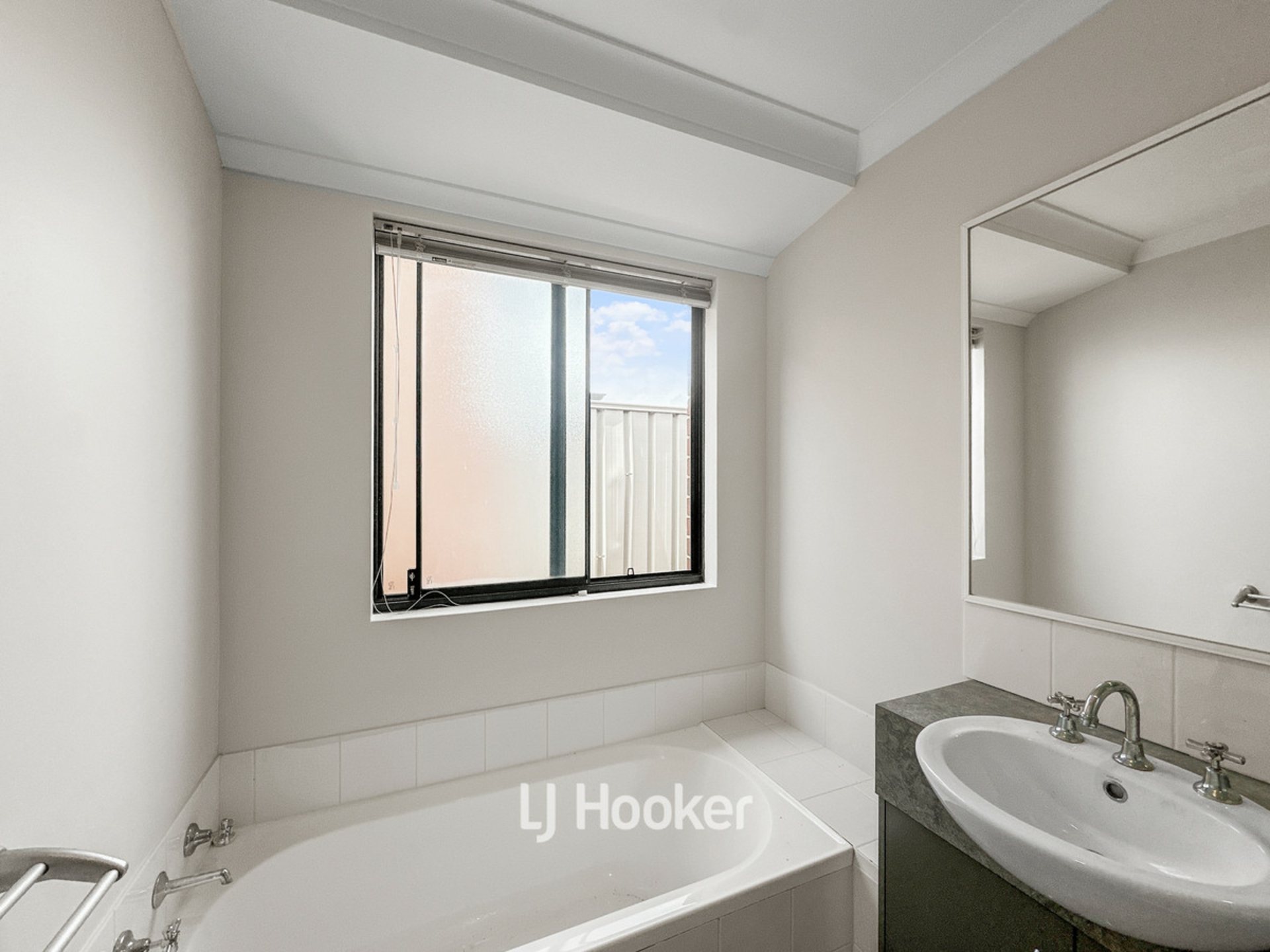 2/3 Wilson Street, CAREY PARK