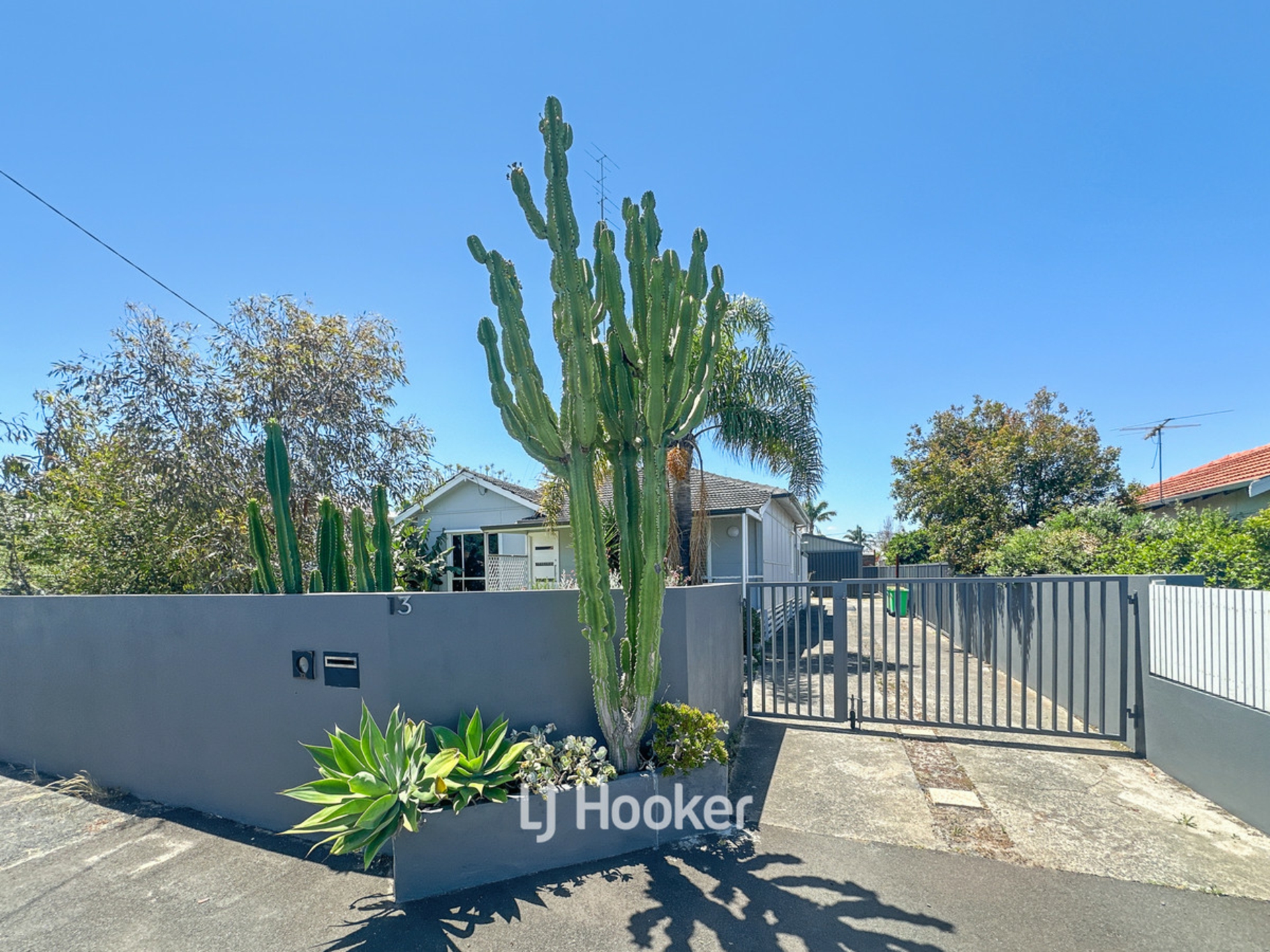13 Moolyeen Road — photo from LJ Hooker Property South West WA