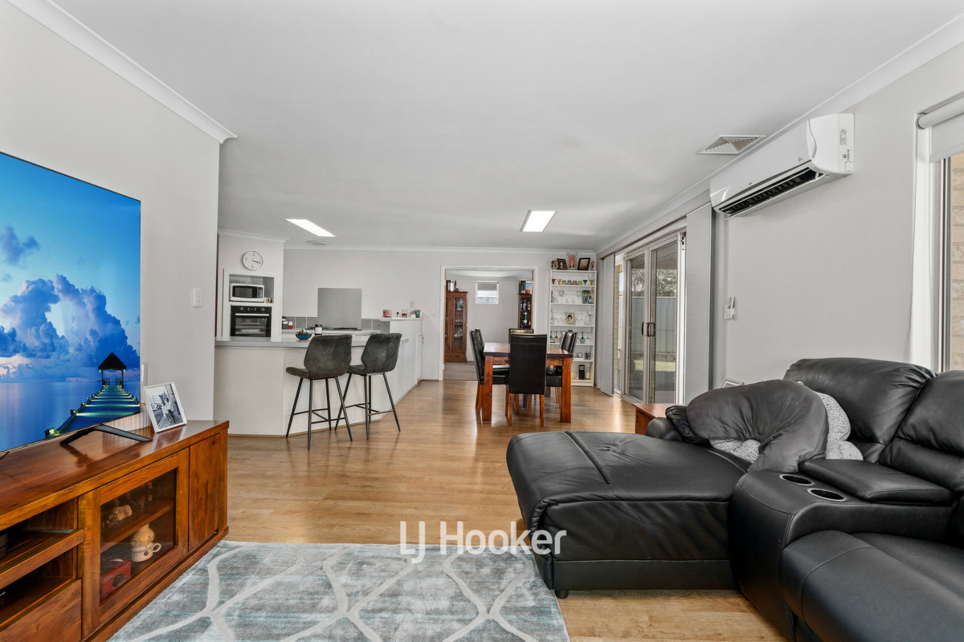 3 Onyx Brace, AUSTRALIND