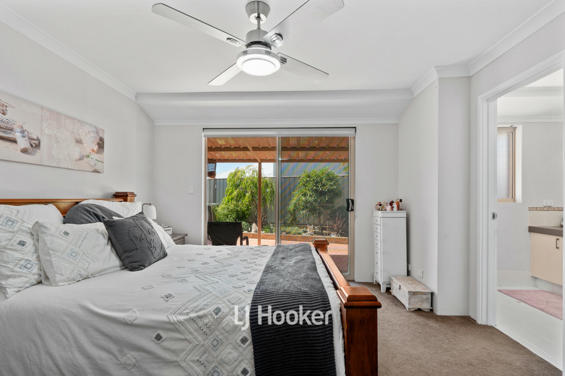 3 Onyx Brace, AUSTRALIND