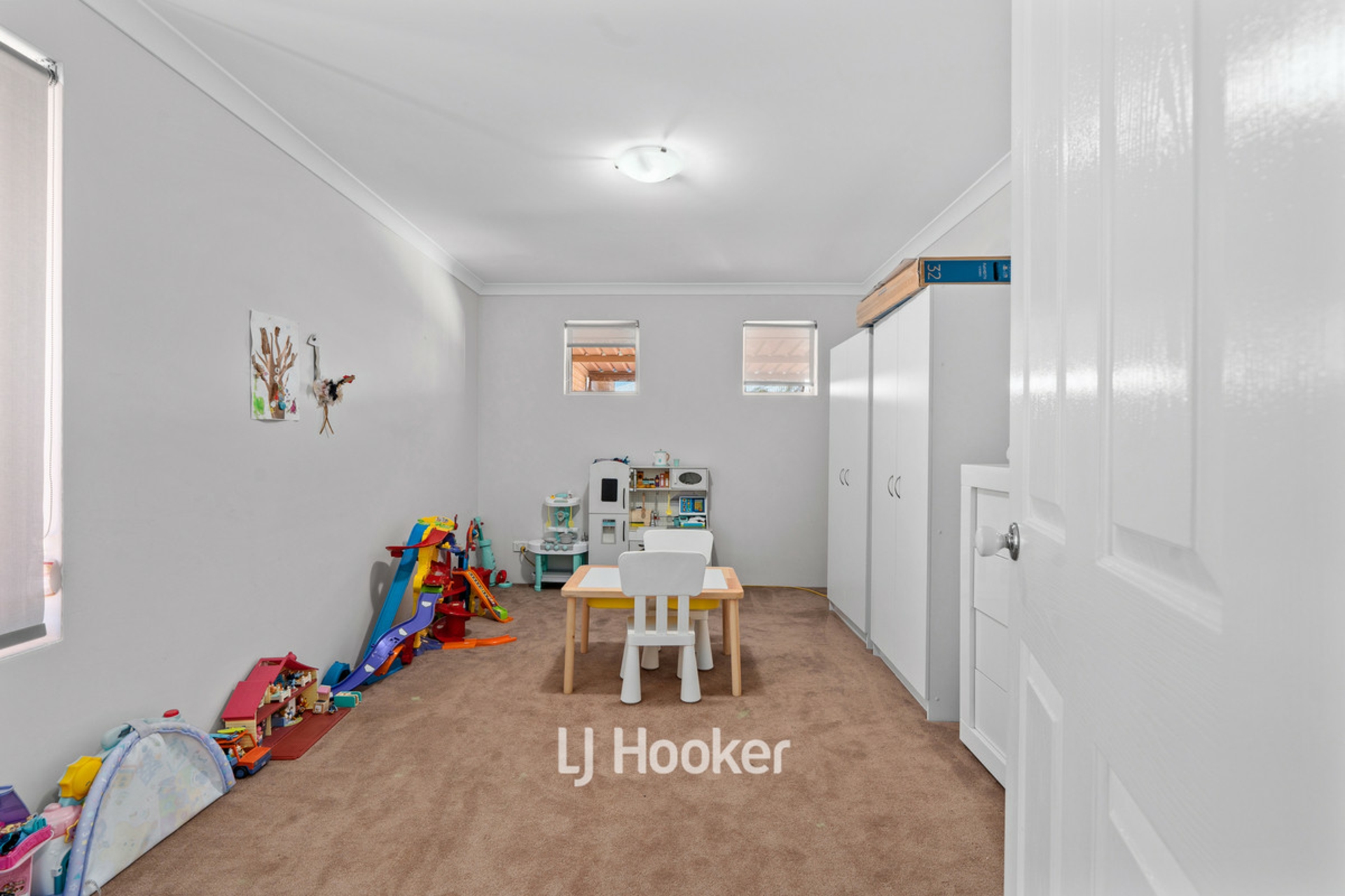 3 Onyx Brace, AUSTRALIND