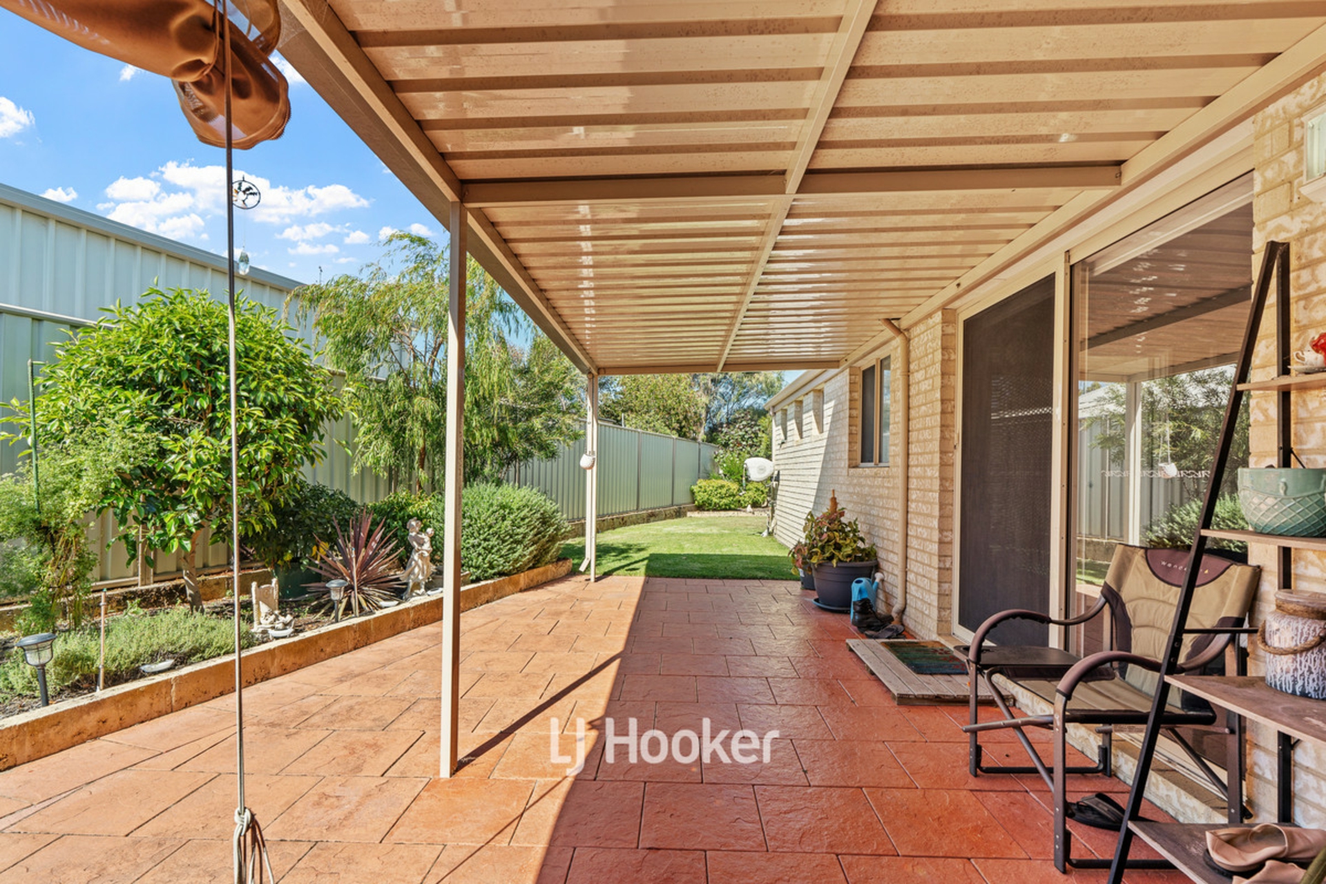 3 Onyx Brace, AUSTRALIND