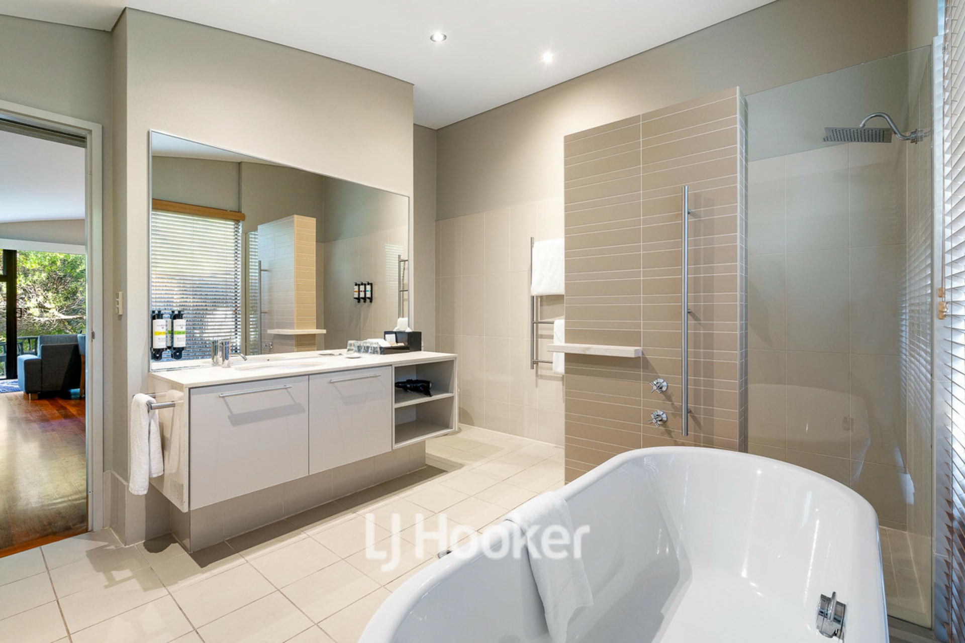 408/42 Bunker Bay Road, NATURALISTE