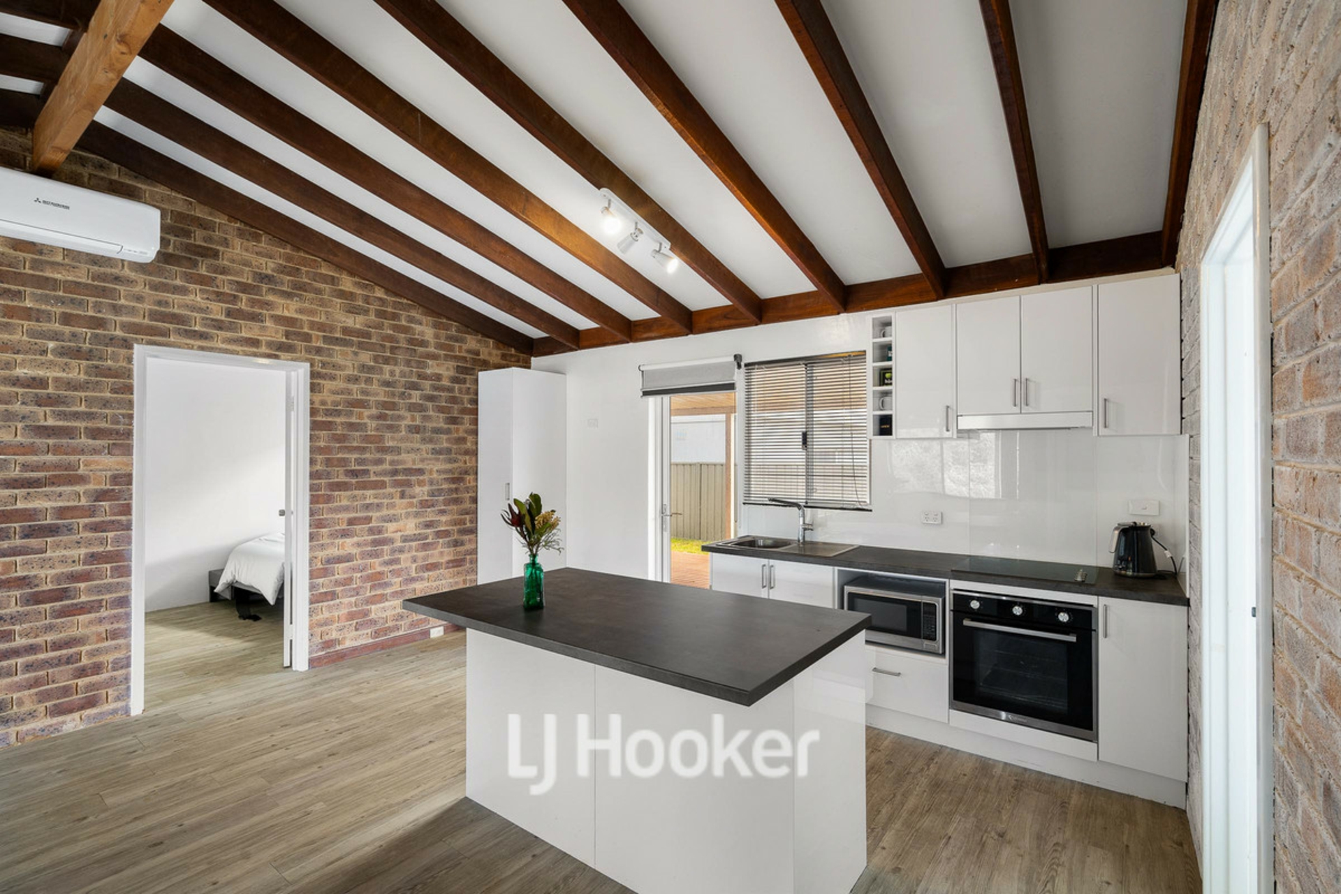 2/10 Crosby Close, DUNSBOROUGH