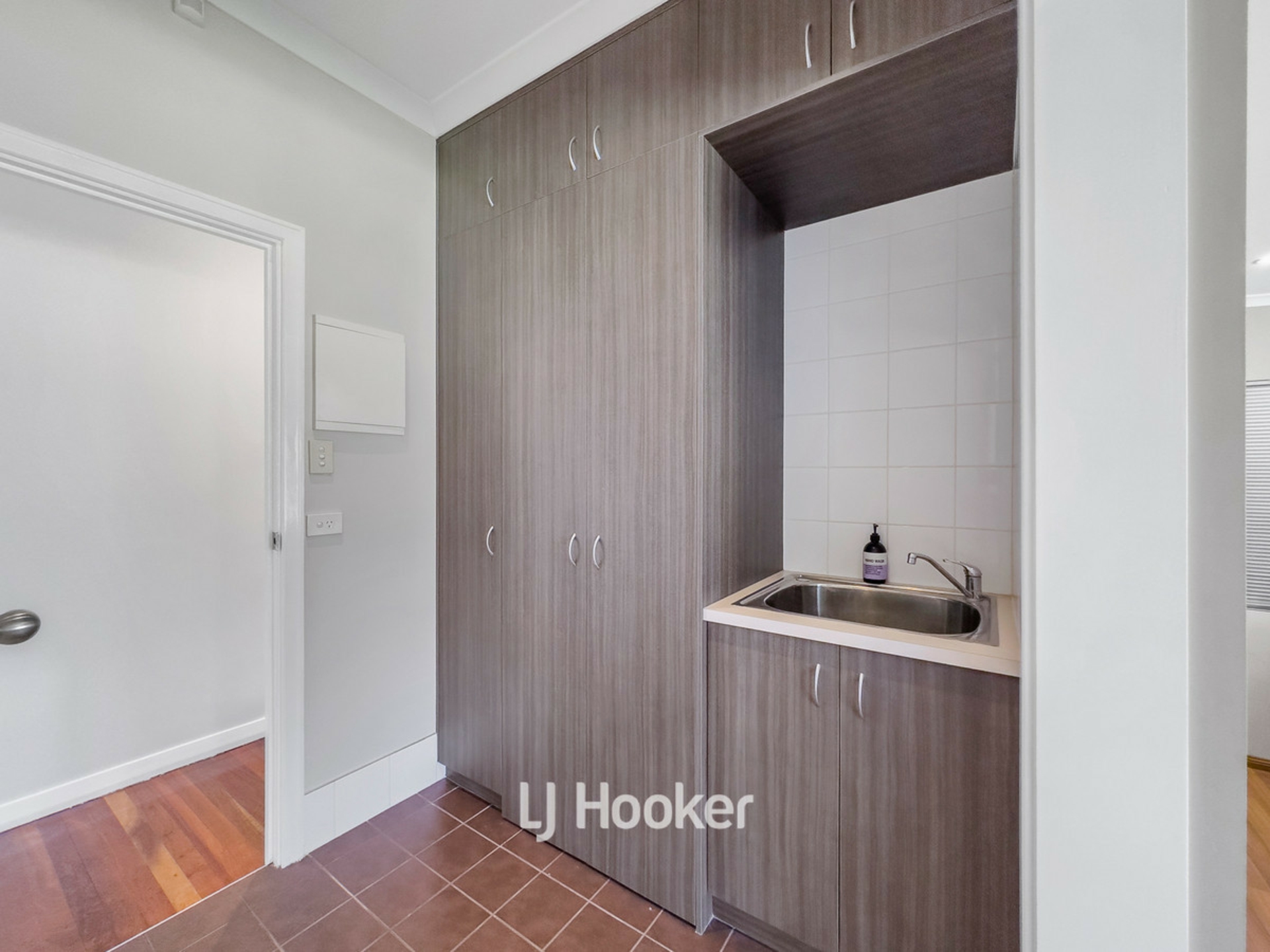 160 Forrest Avenue, CAREY PARK