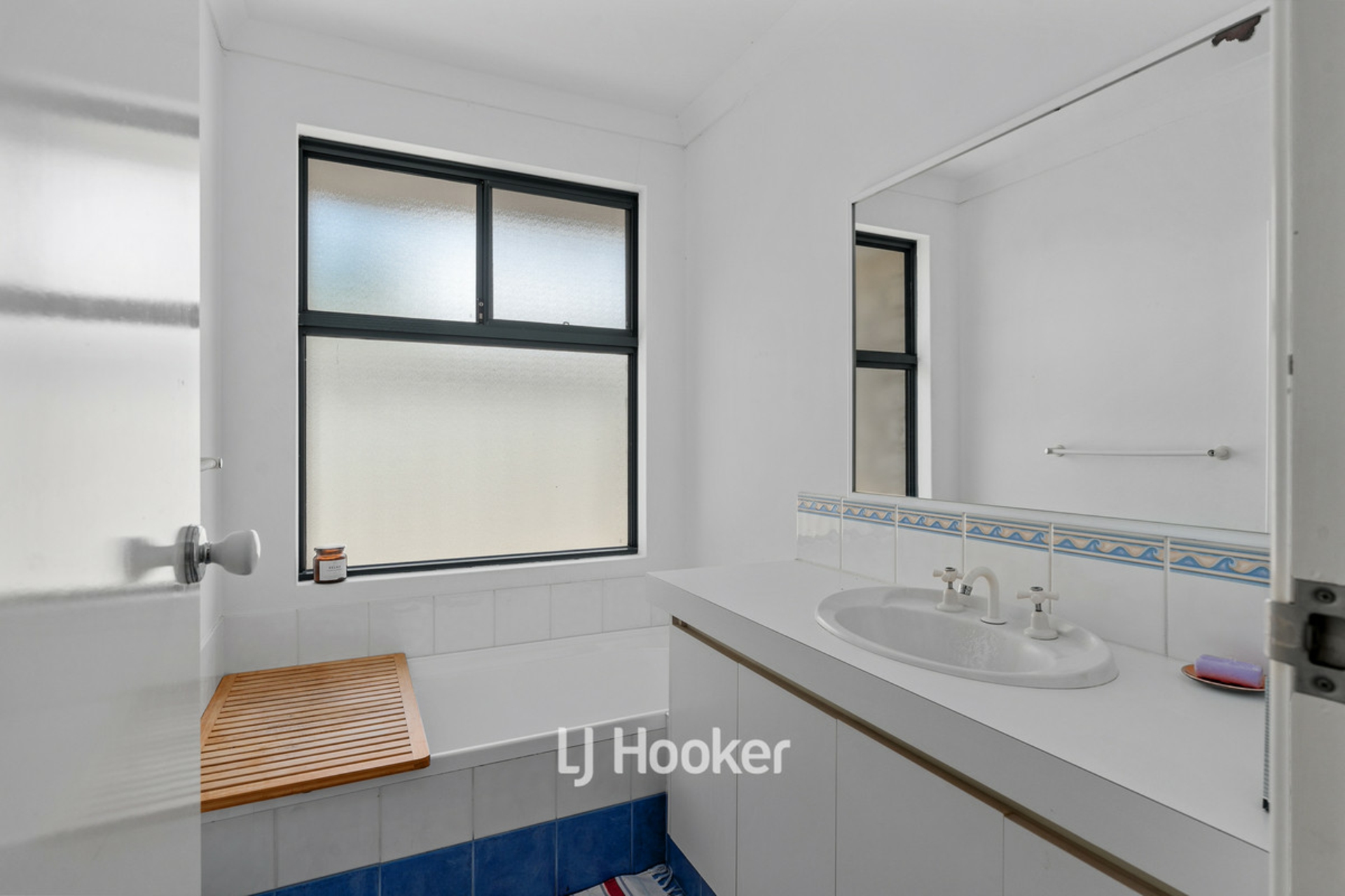57 Amberley Loop, DUNSBOROUGH
