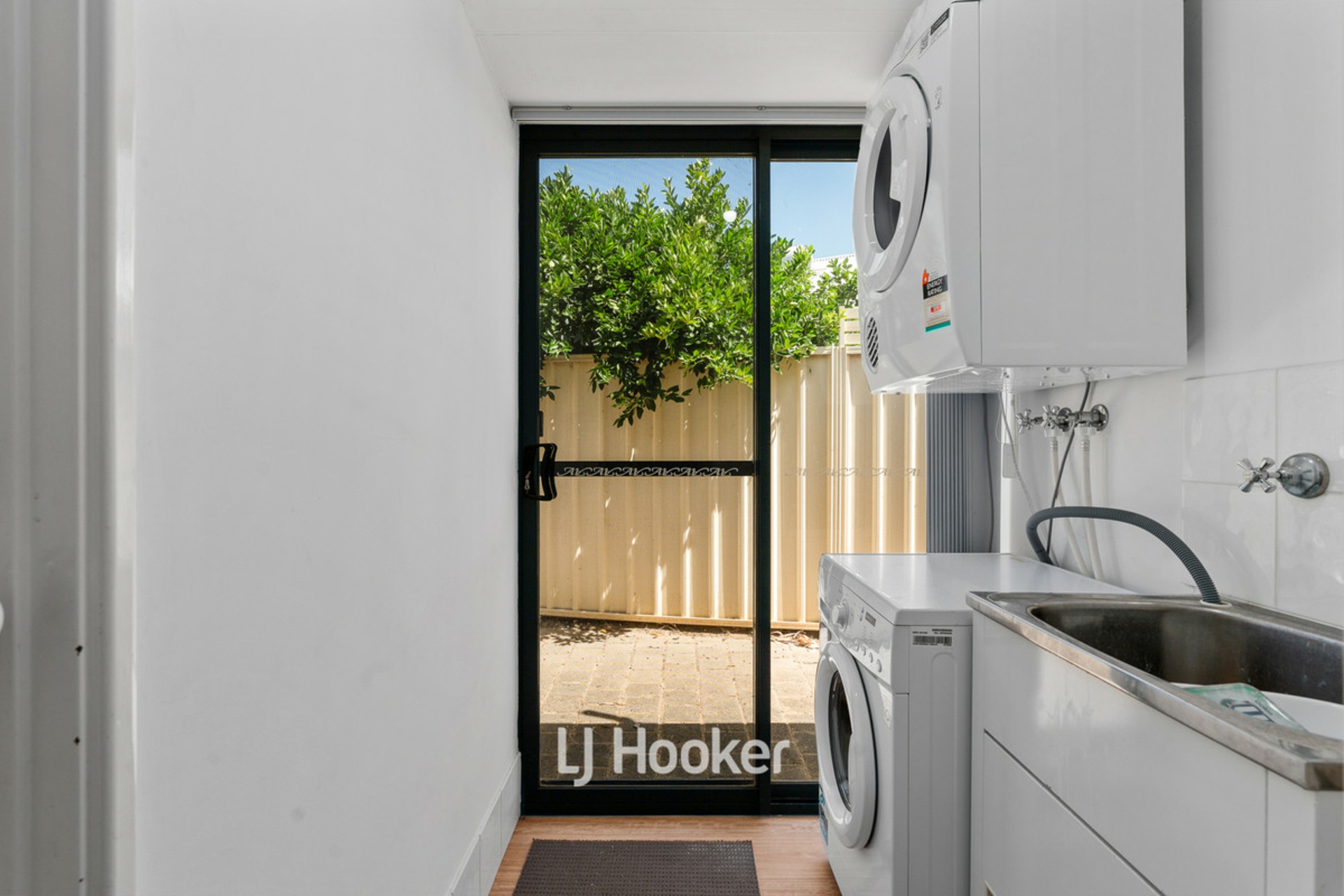 57 Amberley Loop, DUNSBOROUGH