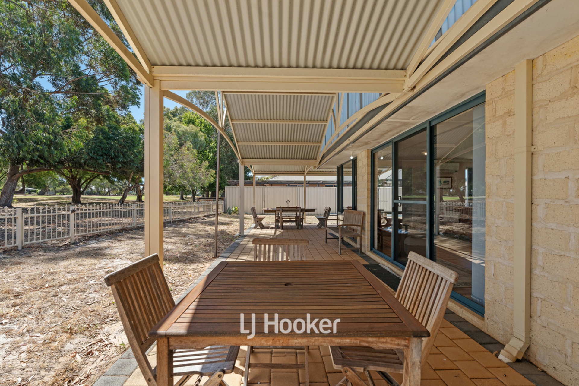 57 Amberley Loop, DUNSBOROUGH