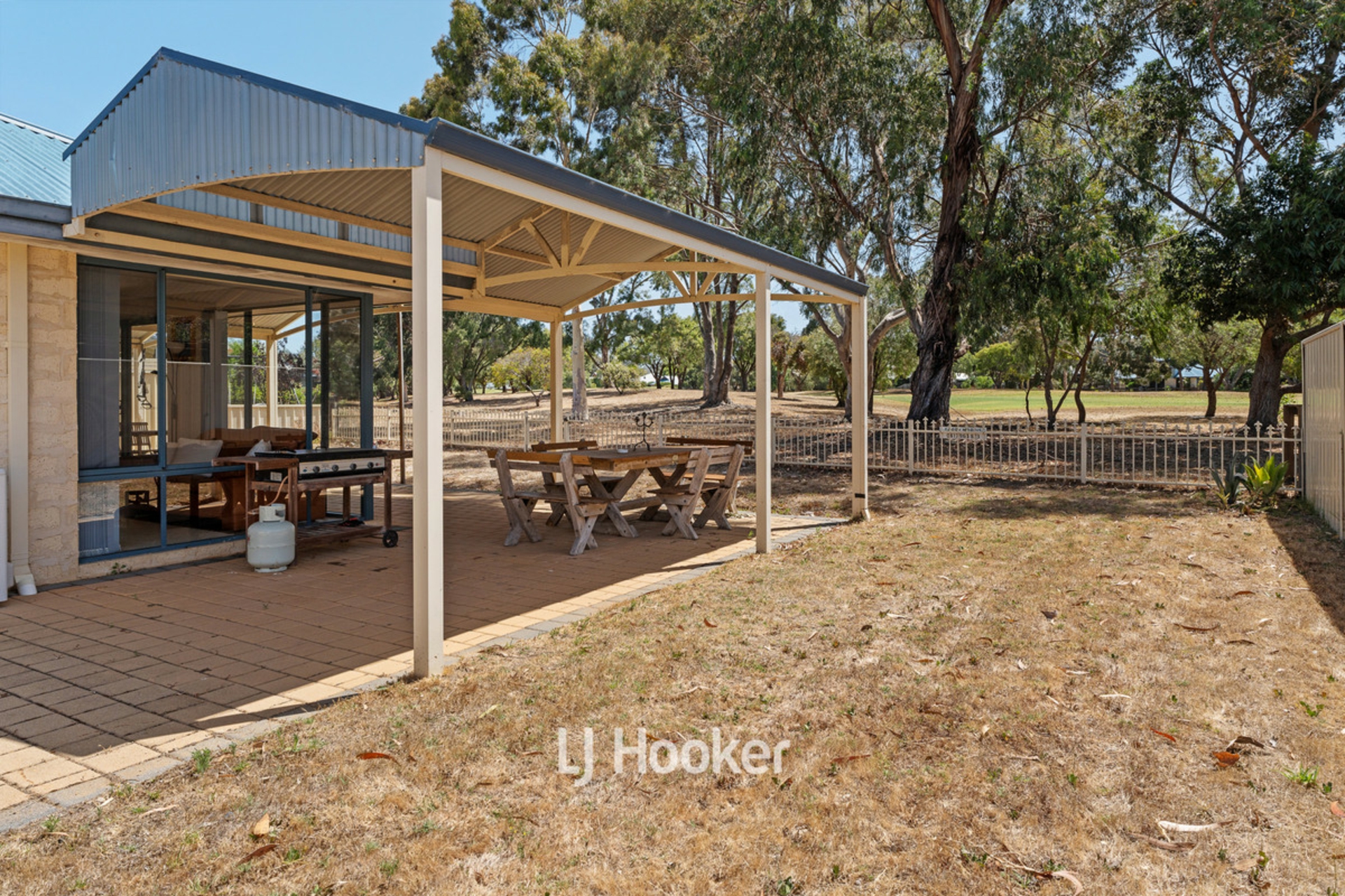 57 Amberley Loop, DUNSBOROUGH
