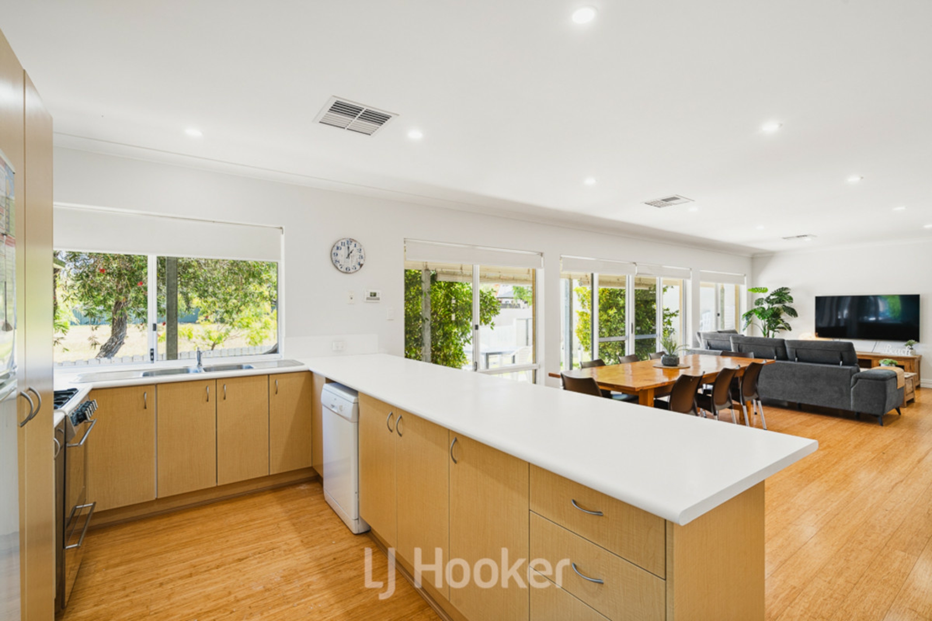 15 Davies Way, BROADWATER