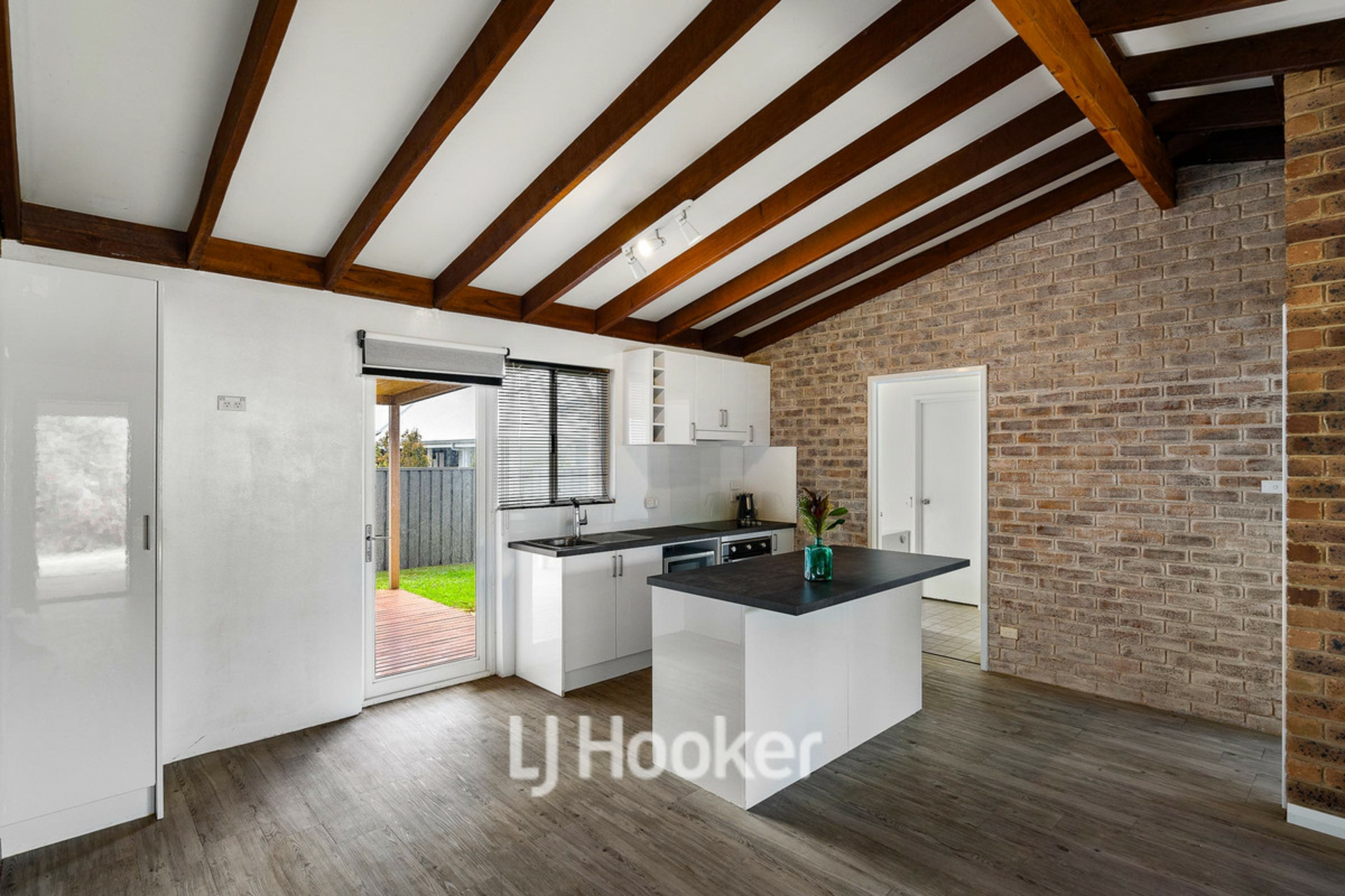 2/10 Crosby Close, DUNSBOROUGH