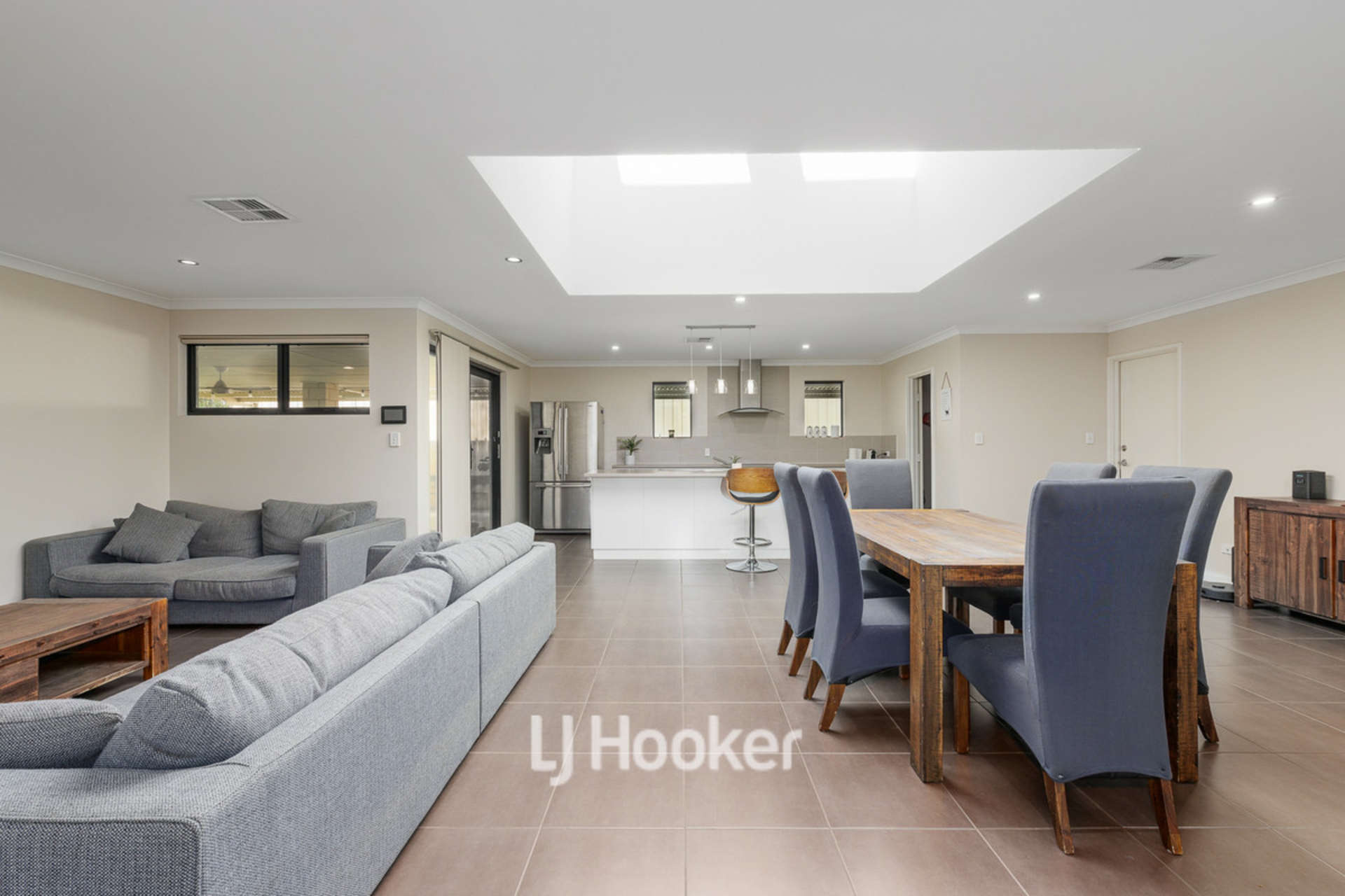 10 Peninsula Lakes Drive, EATON