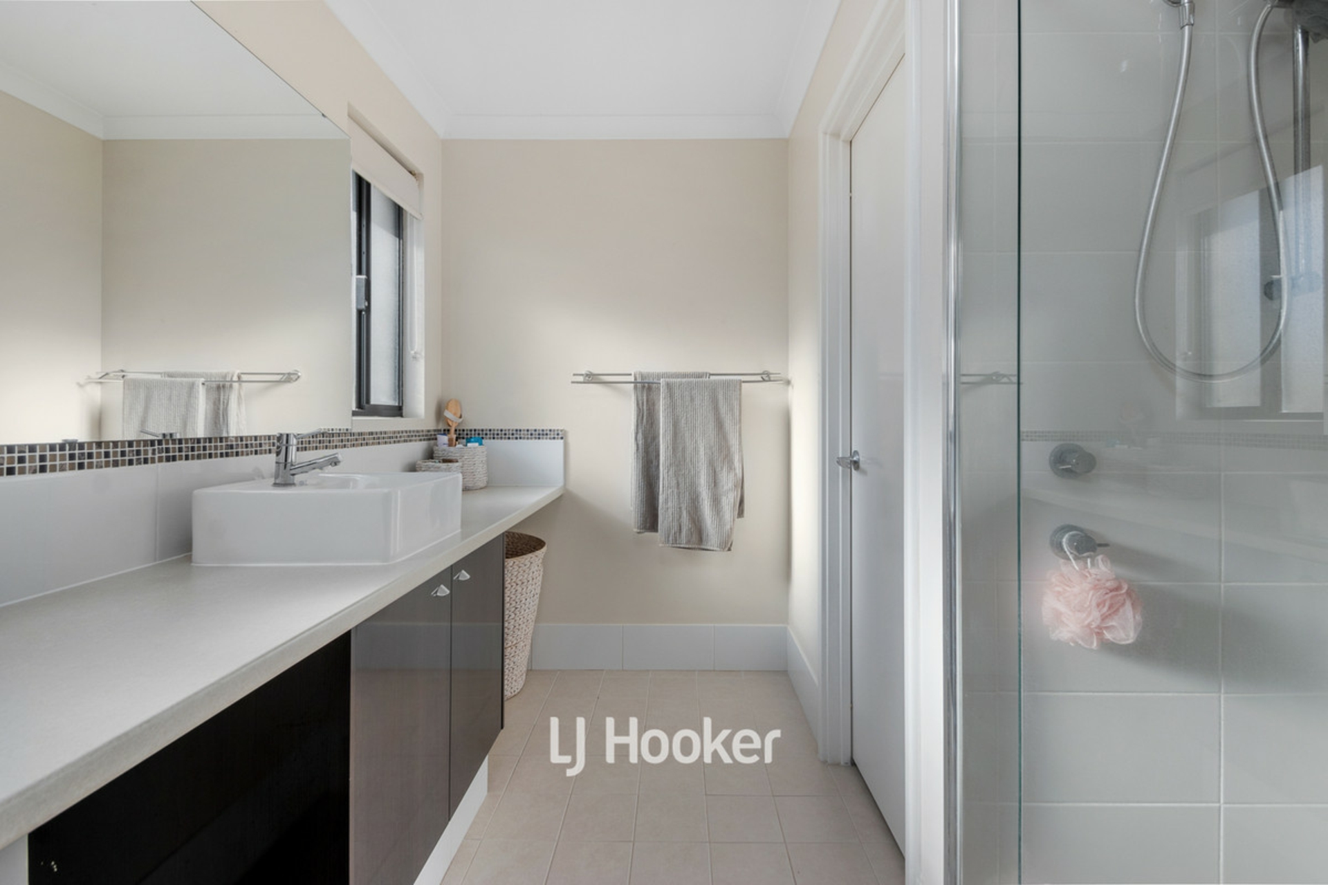 10 Peninsula Lakes Drive, EATON