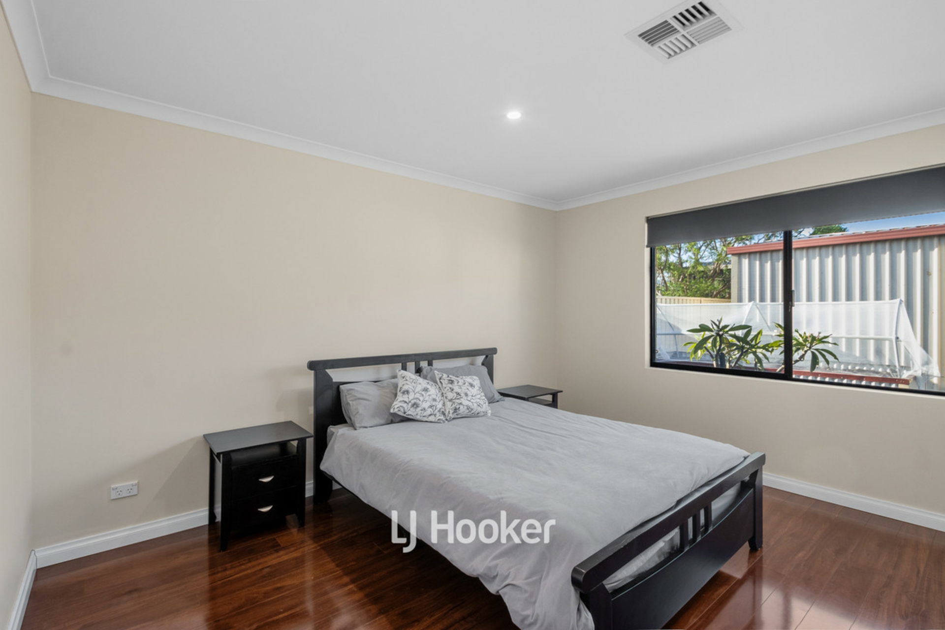 10 Peninsula Lakes Drive, EATON