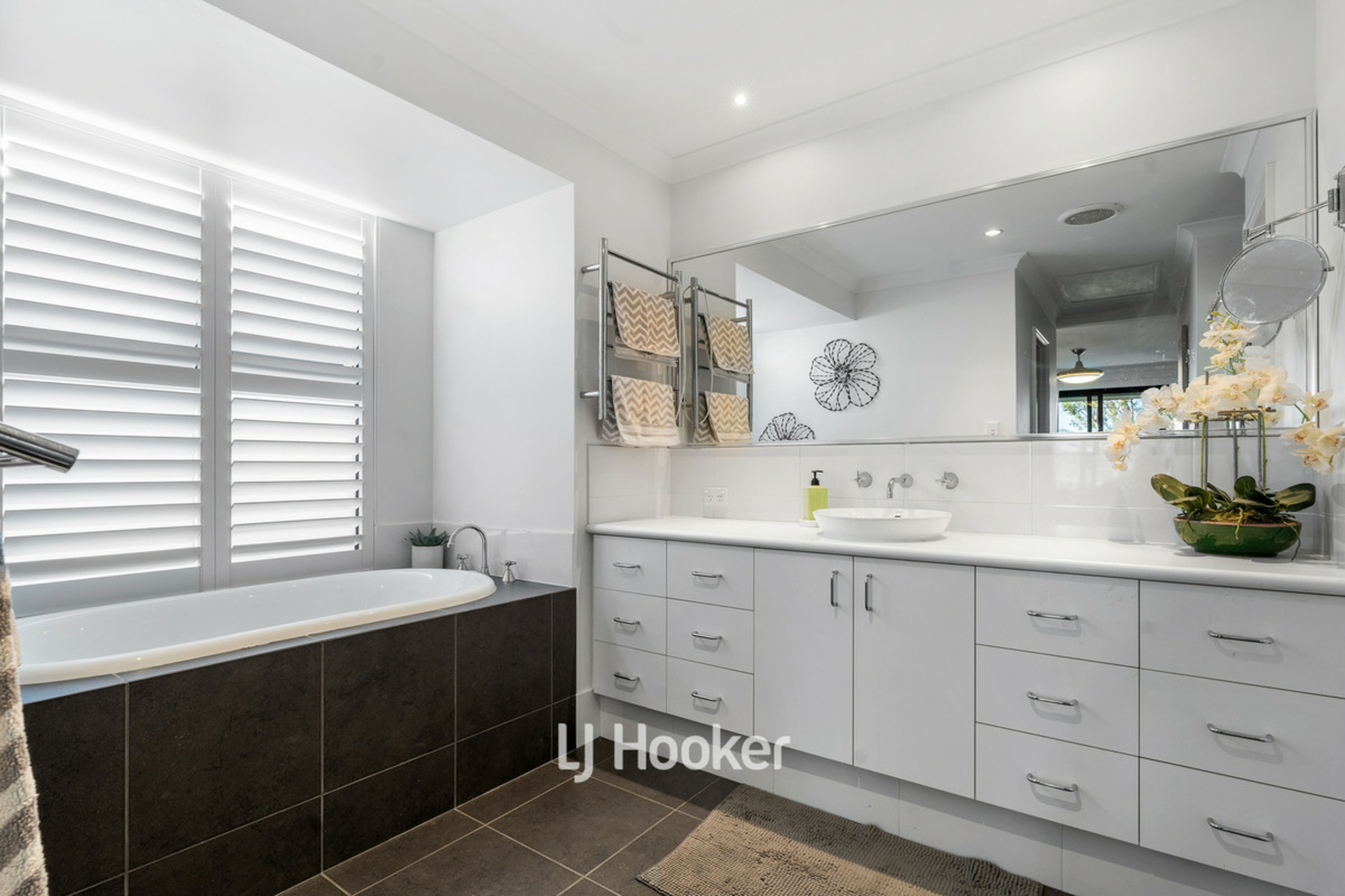 19 Aldercress Approach, DUNSBOROUGH