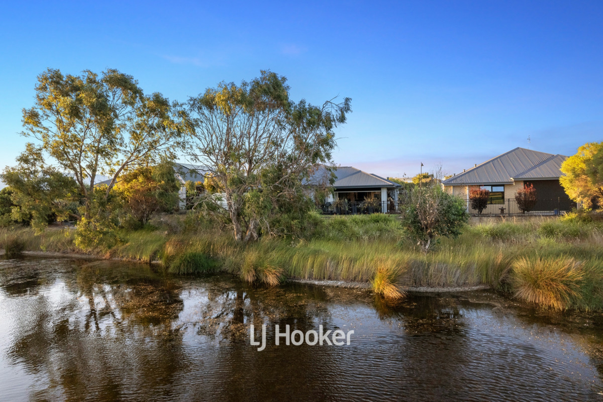 19 Aldercress Approach, DUNSBOROUGH