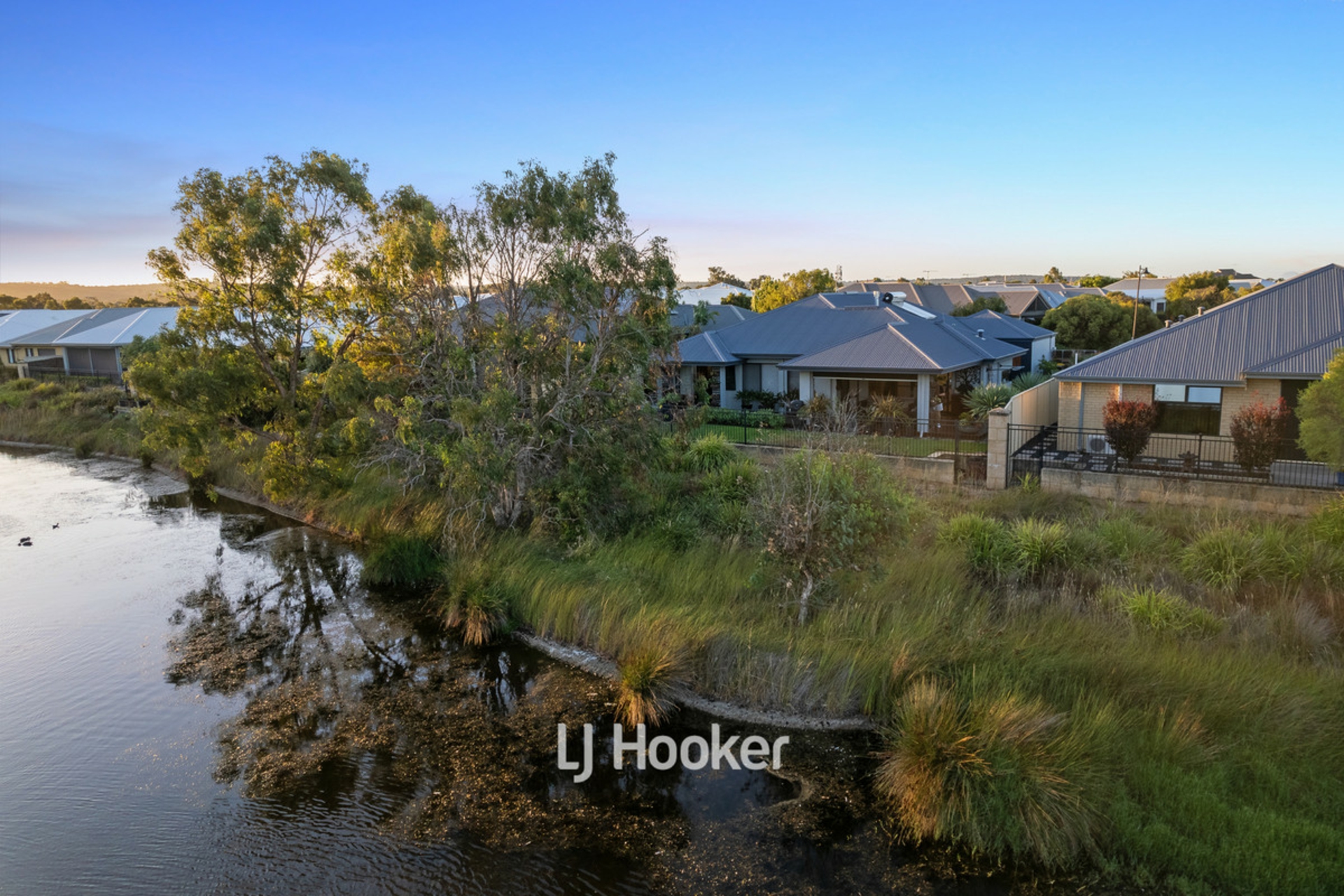 19 Aldercress Approach, DUNSBOROUGH