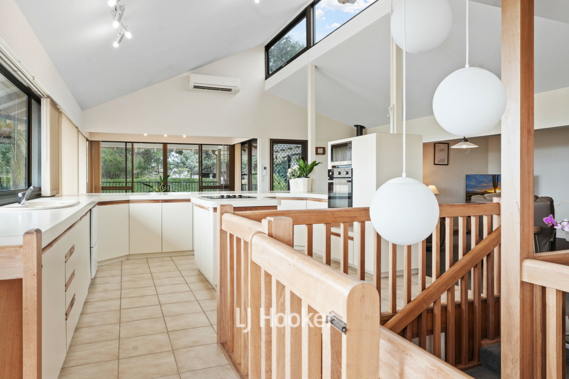 35 Vickery Crescent, SOUTH BUNBURY