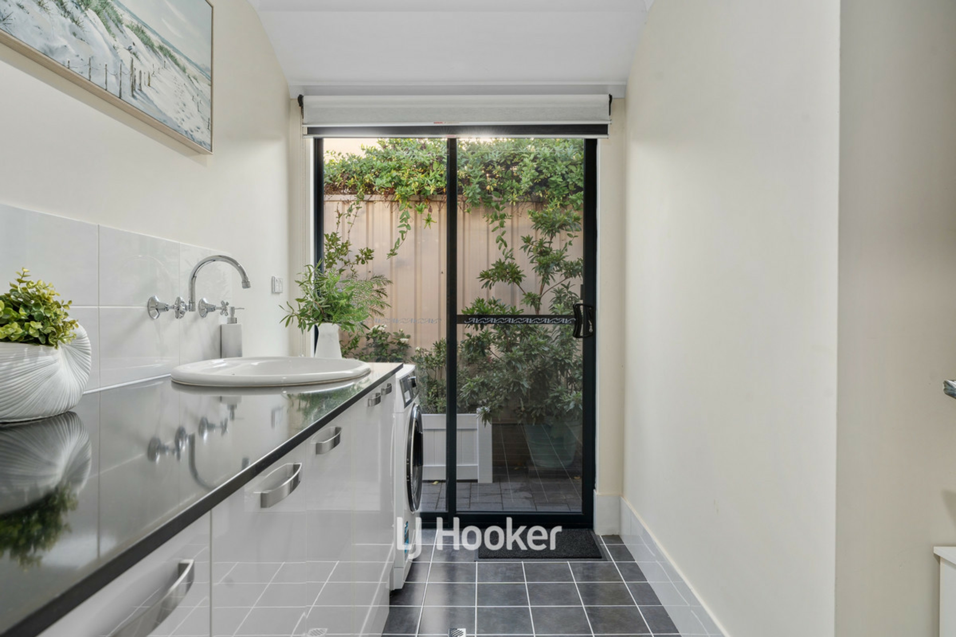 62 Monclair Circuit, DUNSBOROUGH