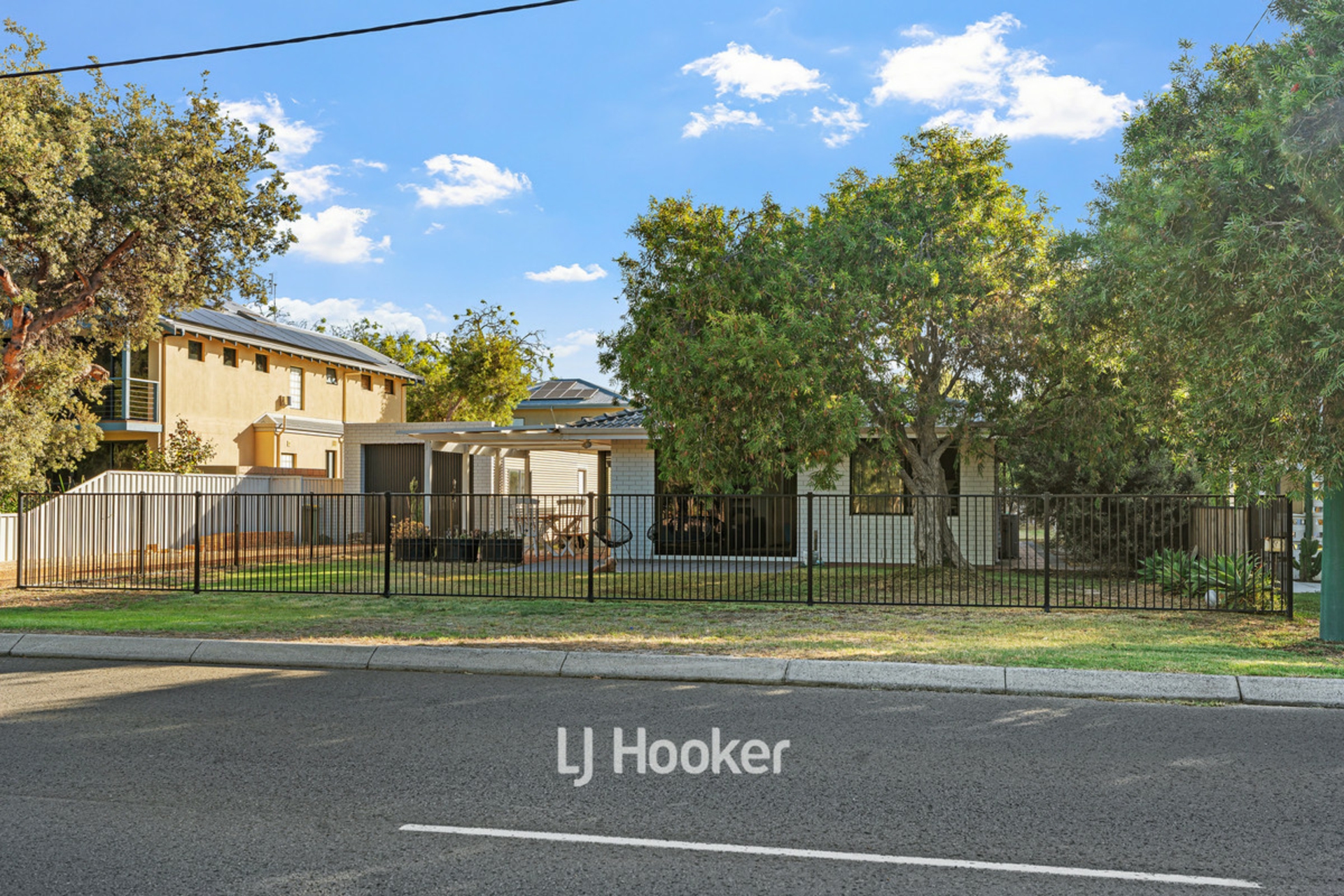 90 Geographe Bay Road, DUNSBOROUGH
