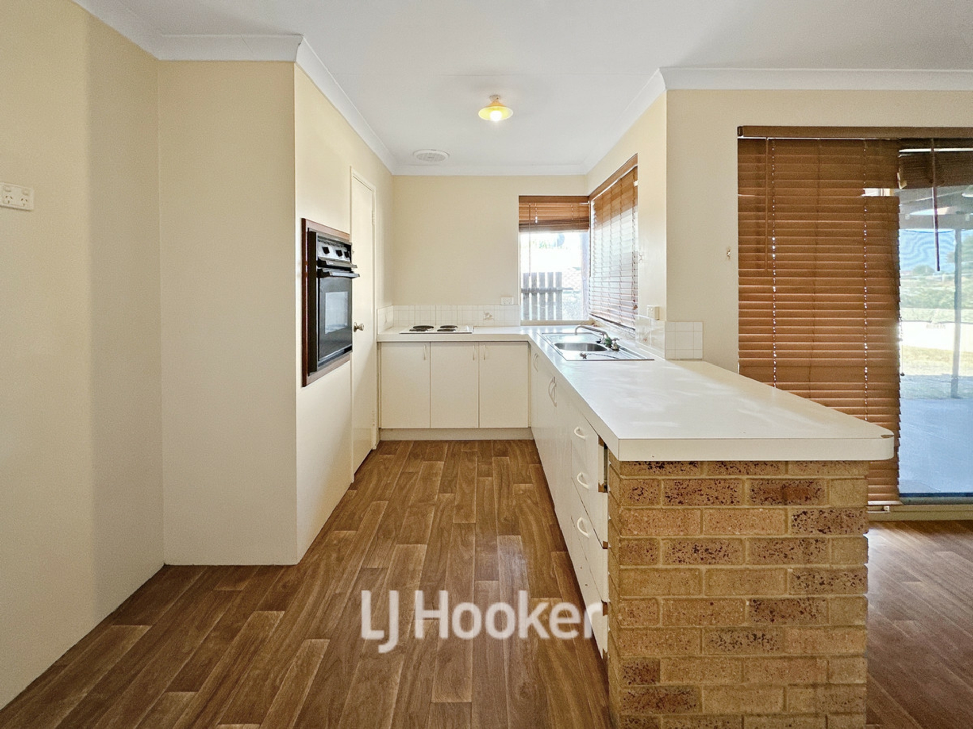 5 Elder Court, COLLIE