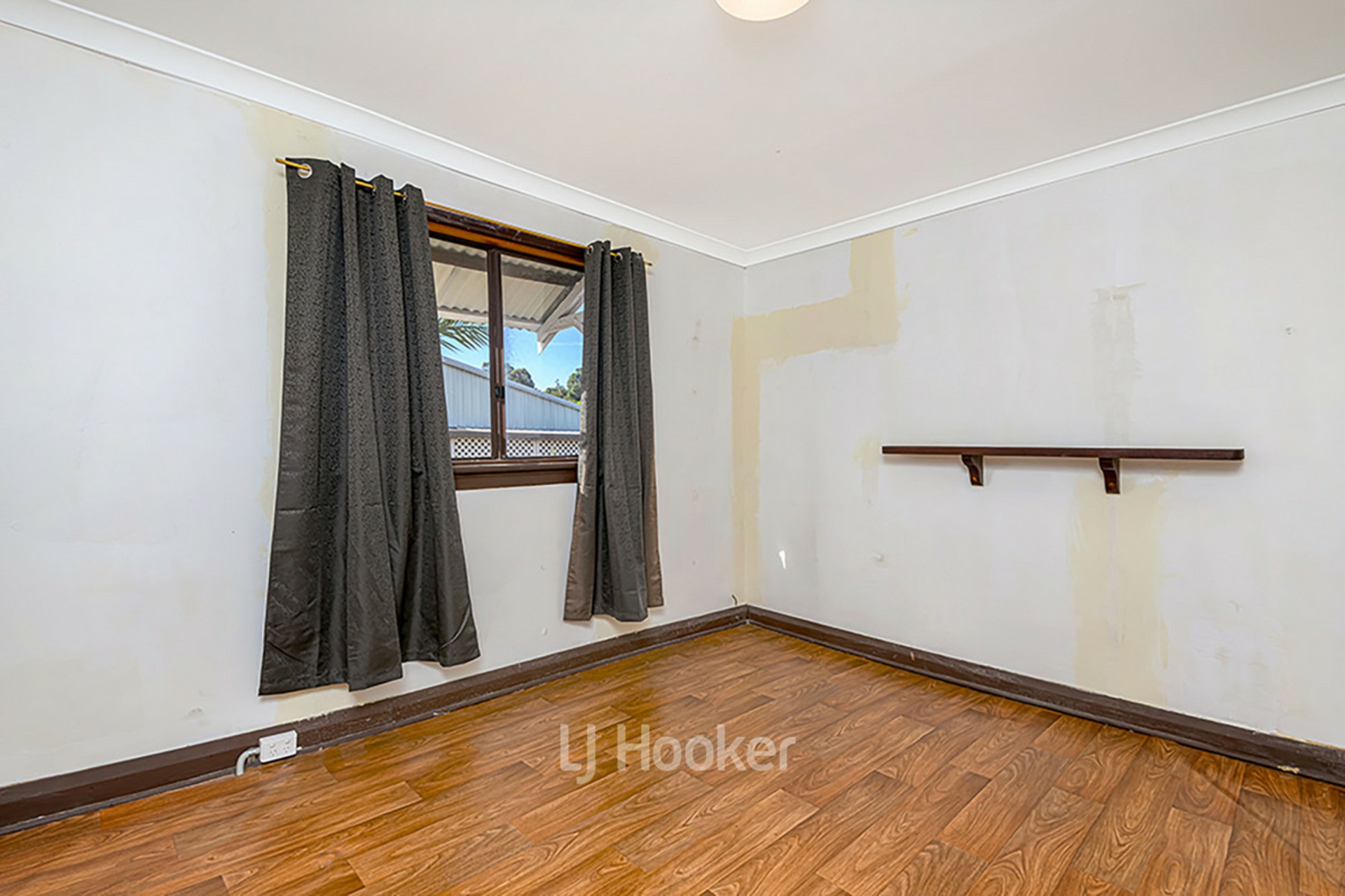 12 Saunders Street, COLLIE