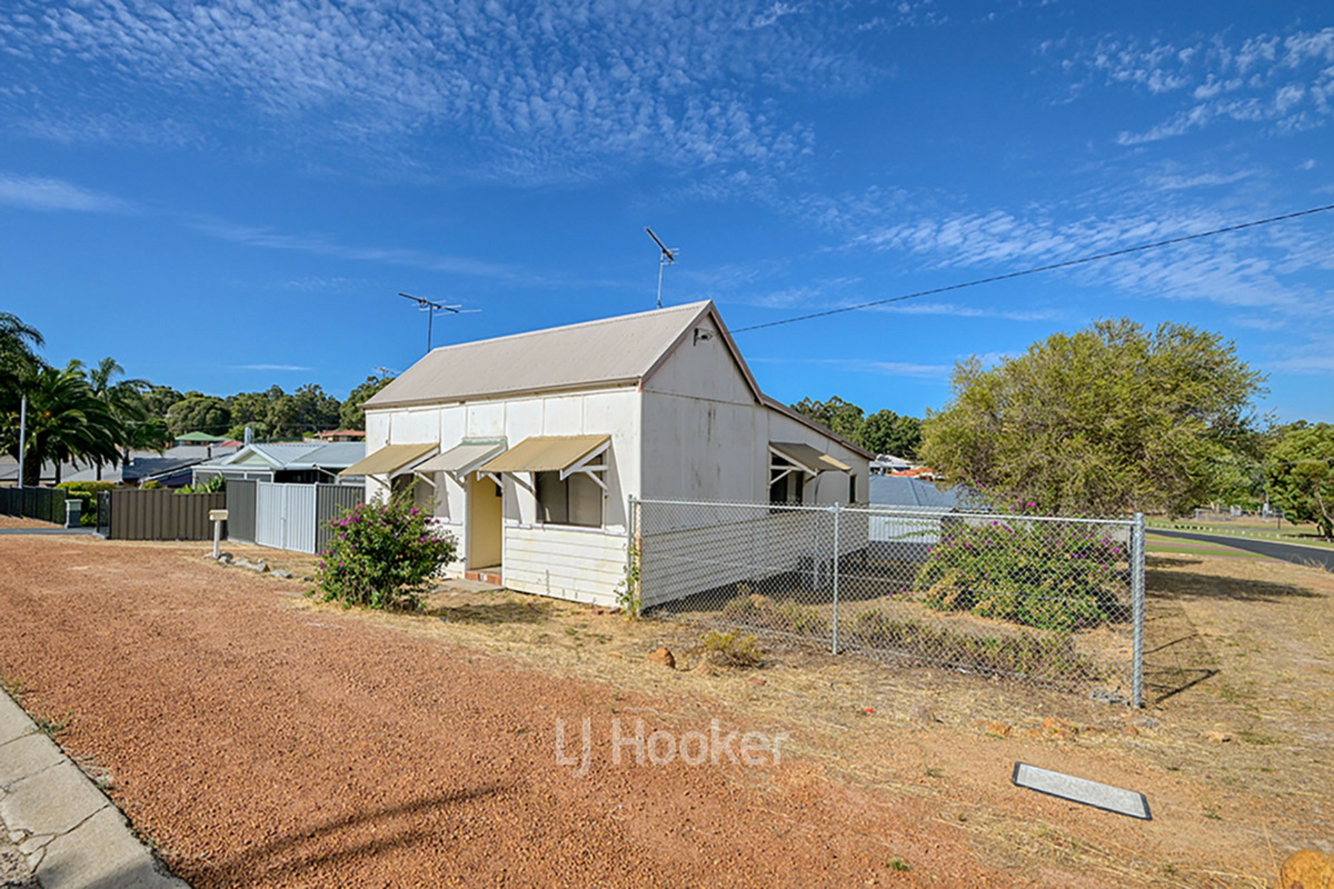 12 Saunders Street, COLLIE