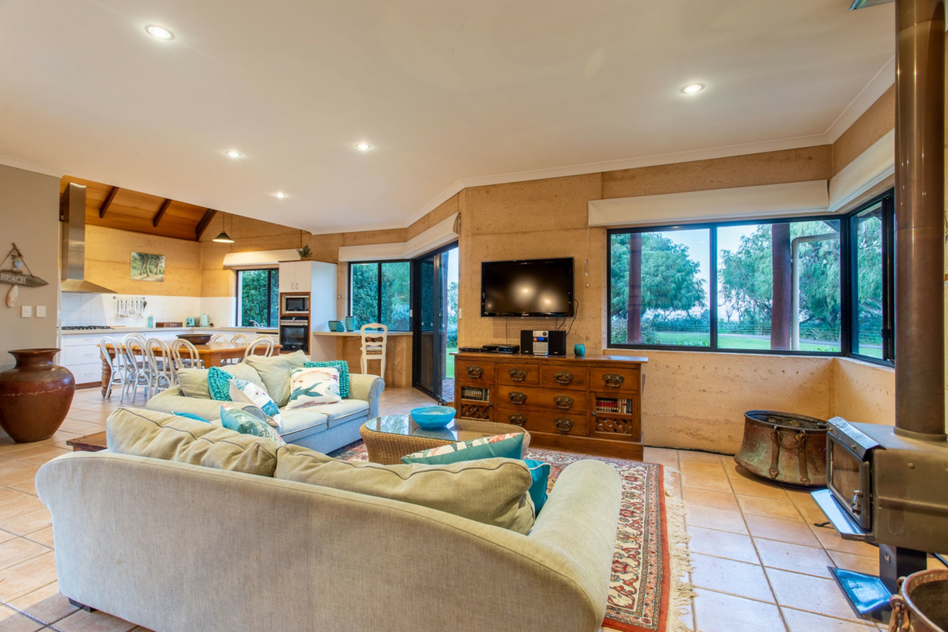 3/3 Lecaille Court, DUNSBOROUGH