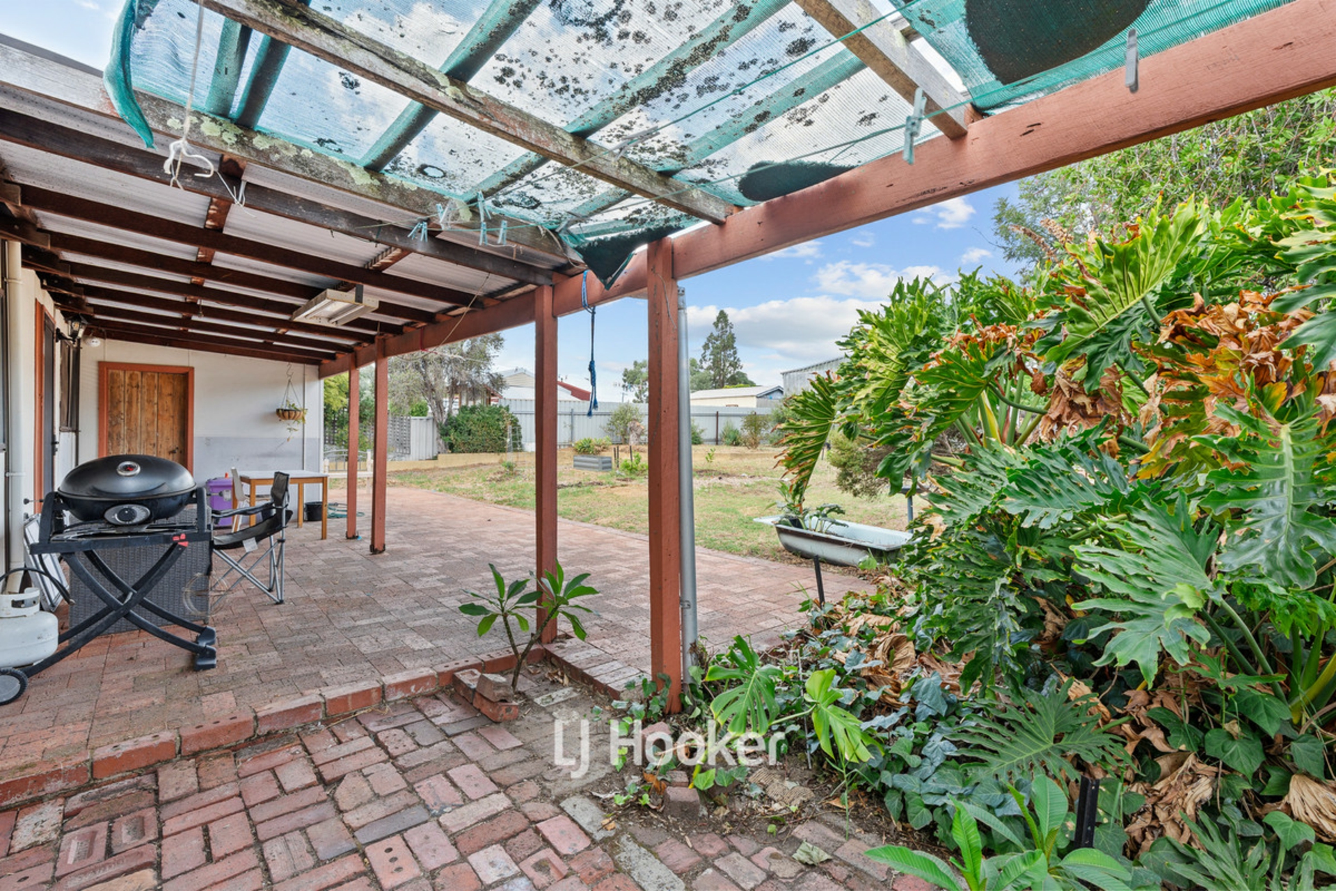 35 Coombes Street, COLLIE