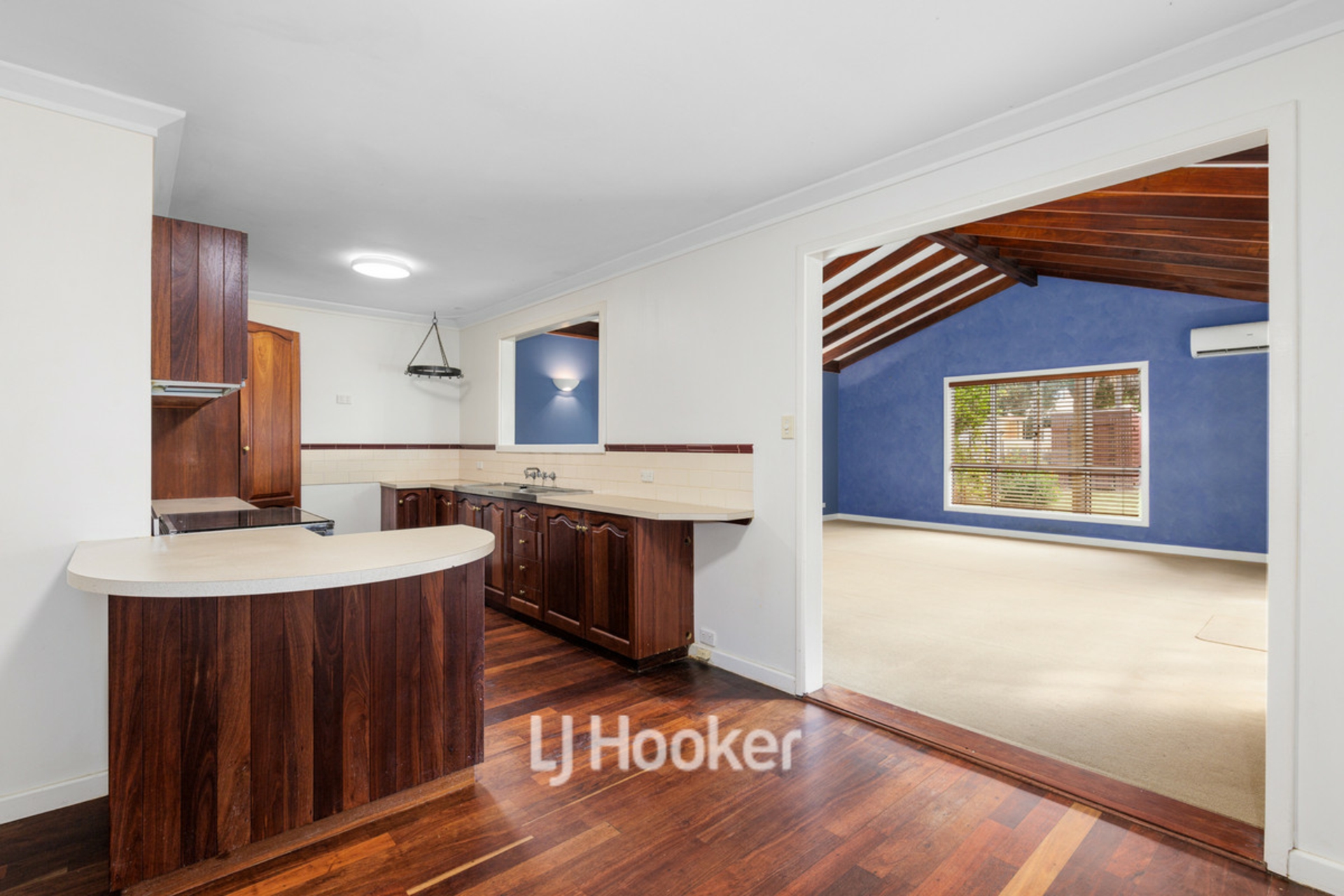 2 Macqueen Crescent, SOUTH BUNBURY