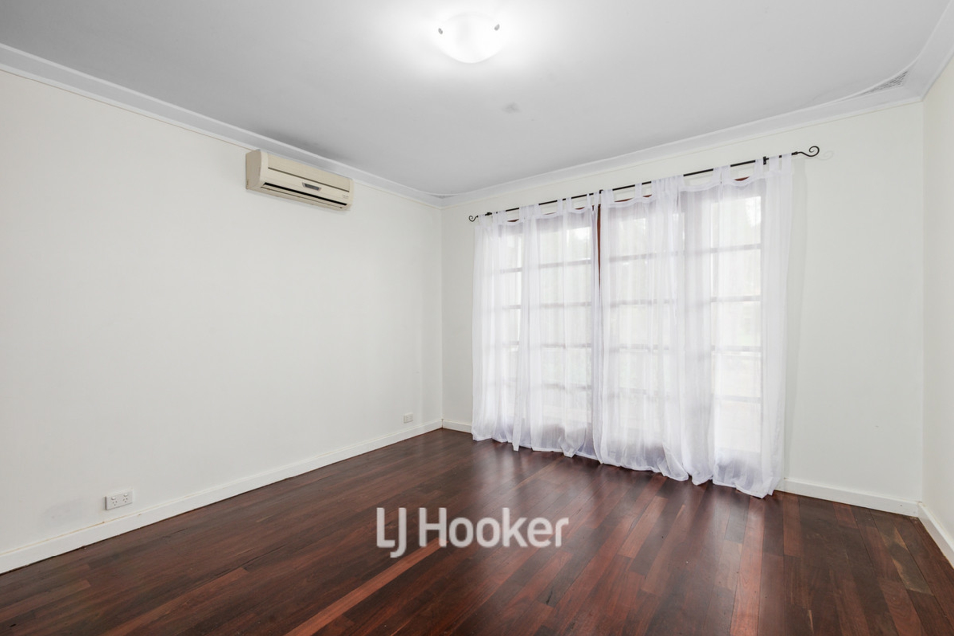 2 Macqueen Crescent, SOUTH BUNBURY