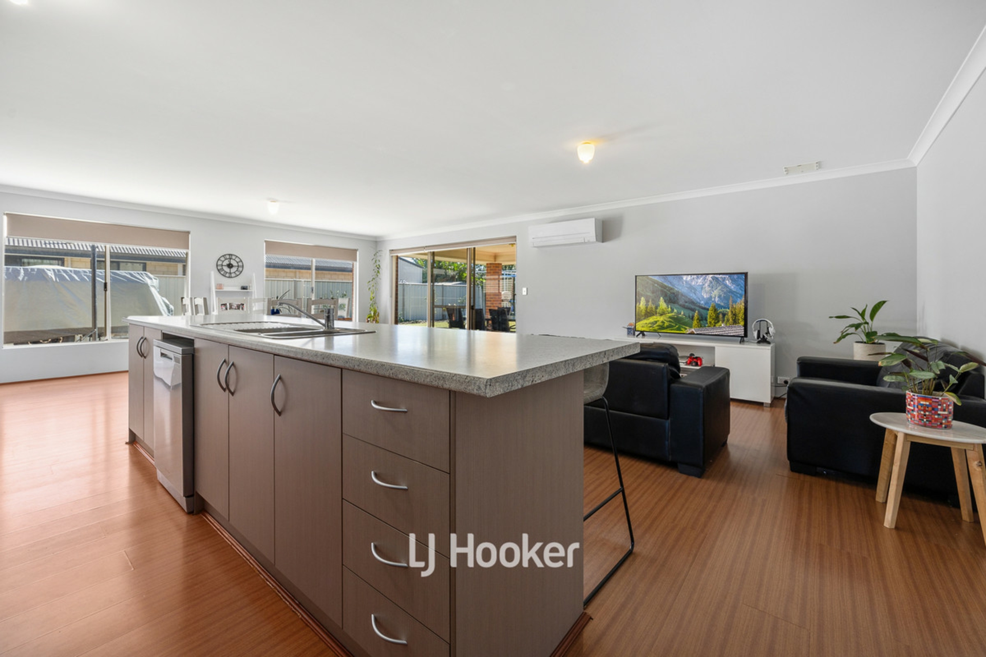 13 Pluto Drive, AUSTRALIND