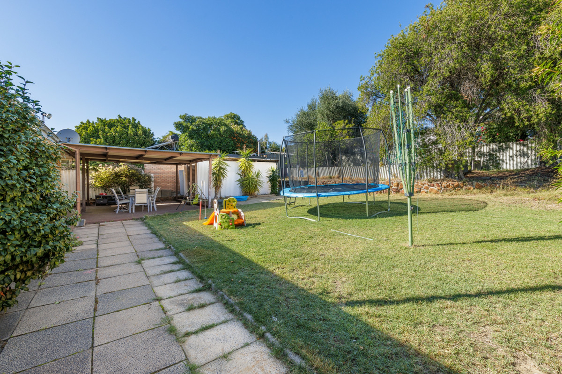 9 Tilley Crescent, EAST BUNBURY