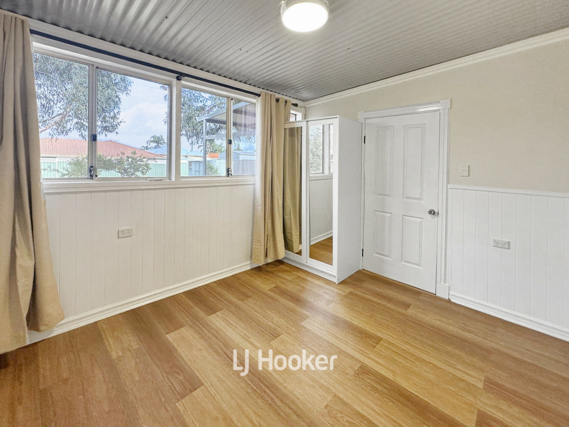 25 Jones Street, COLLIE