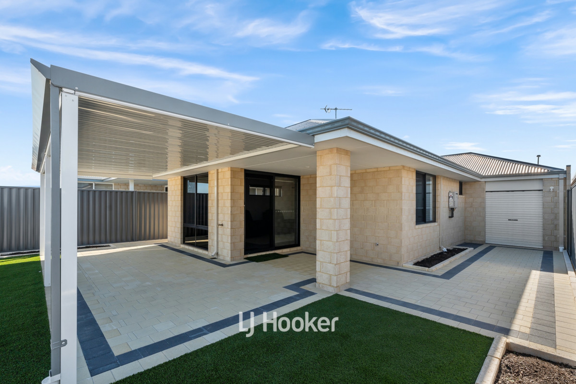 90 Carnelian Avenue, AUSTRALIND