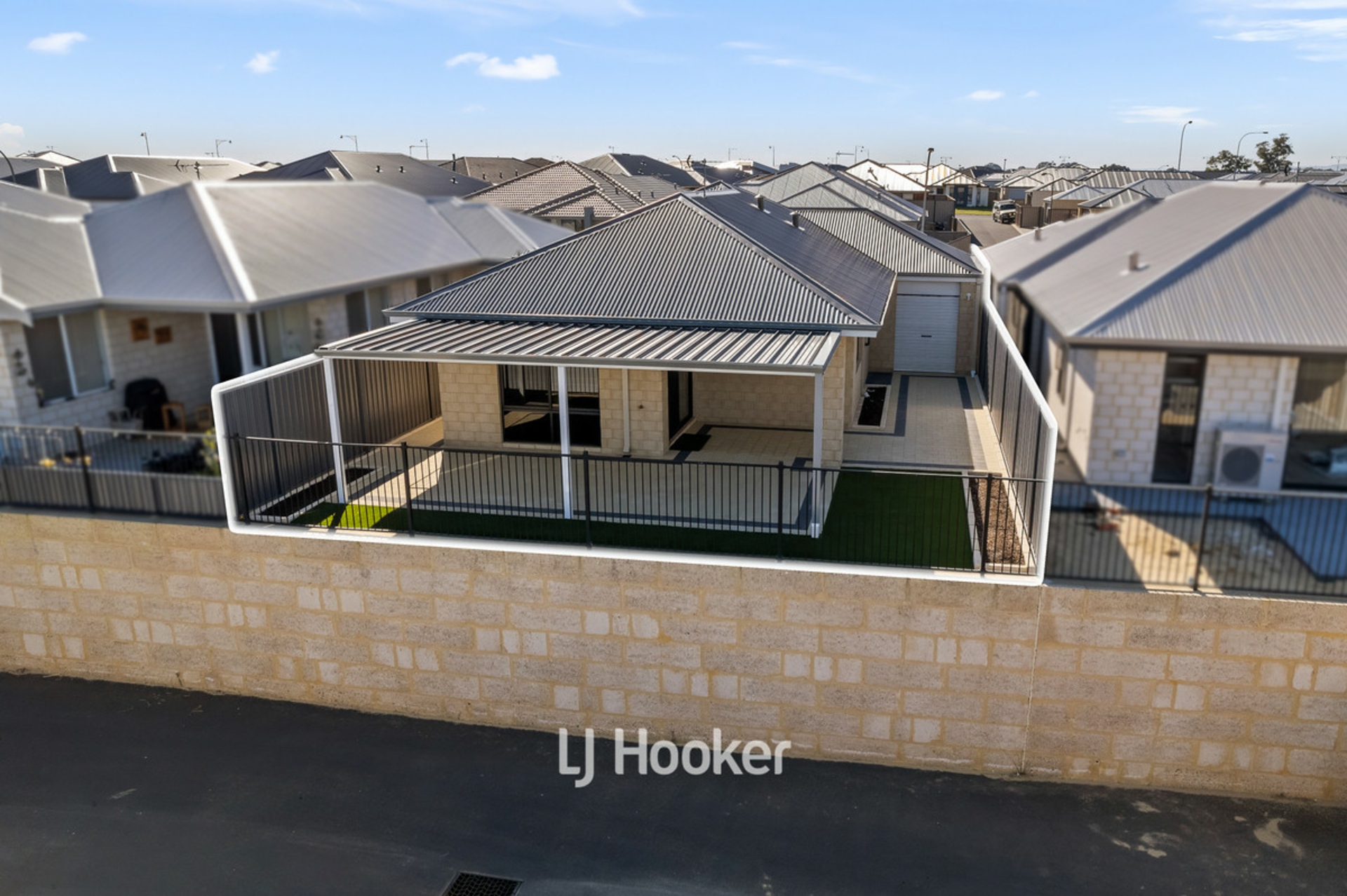 90 Carnelian Avenue, AUSTRALIND