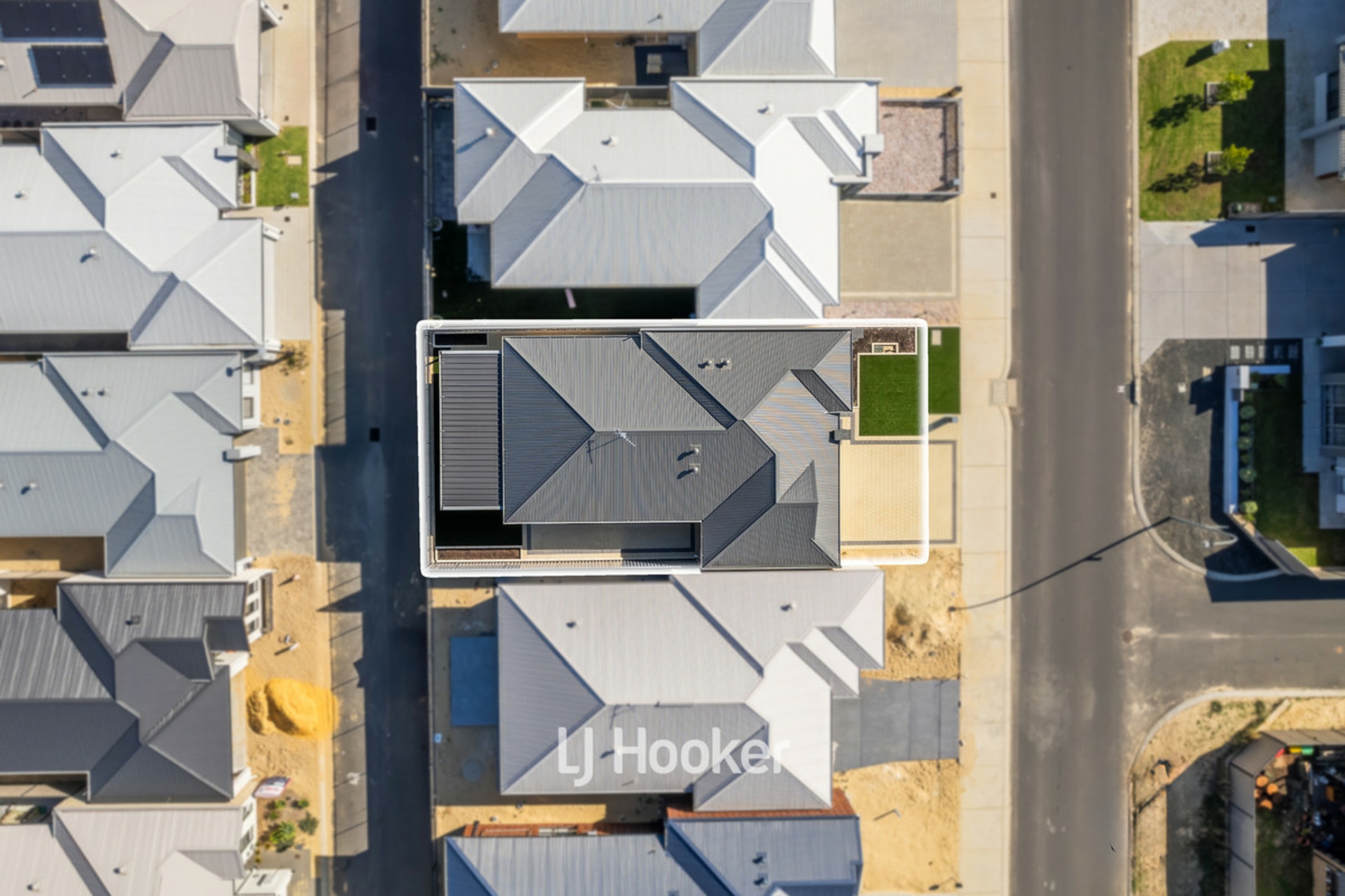 90 Carnelian Avenue, AUSTRALIND