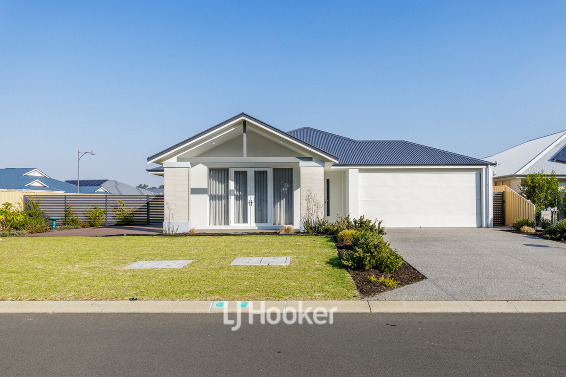43 Hazelgrove Crescent, MILLBRIDGE