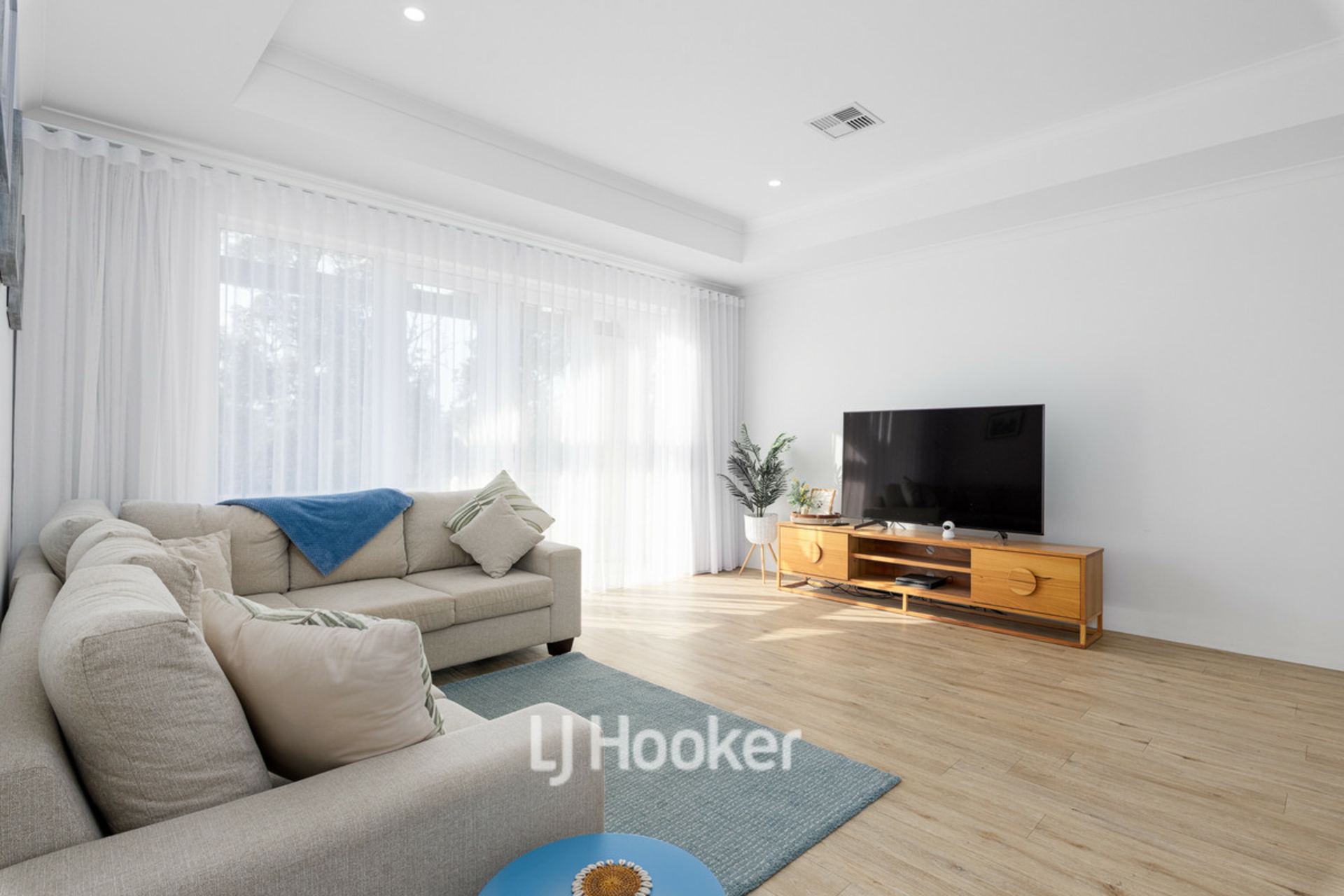 43 Hazelgrove Crescent, MILLBRIDGE