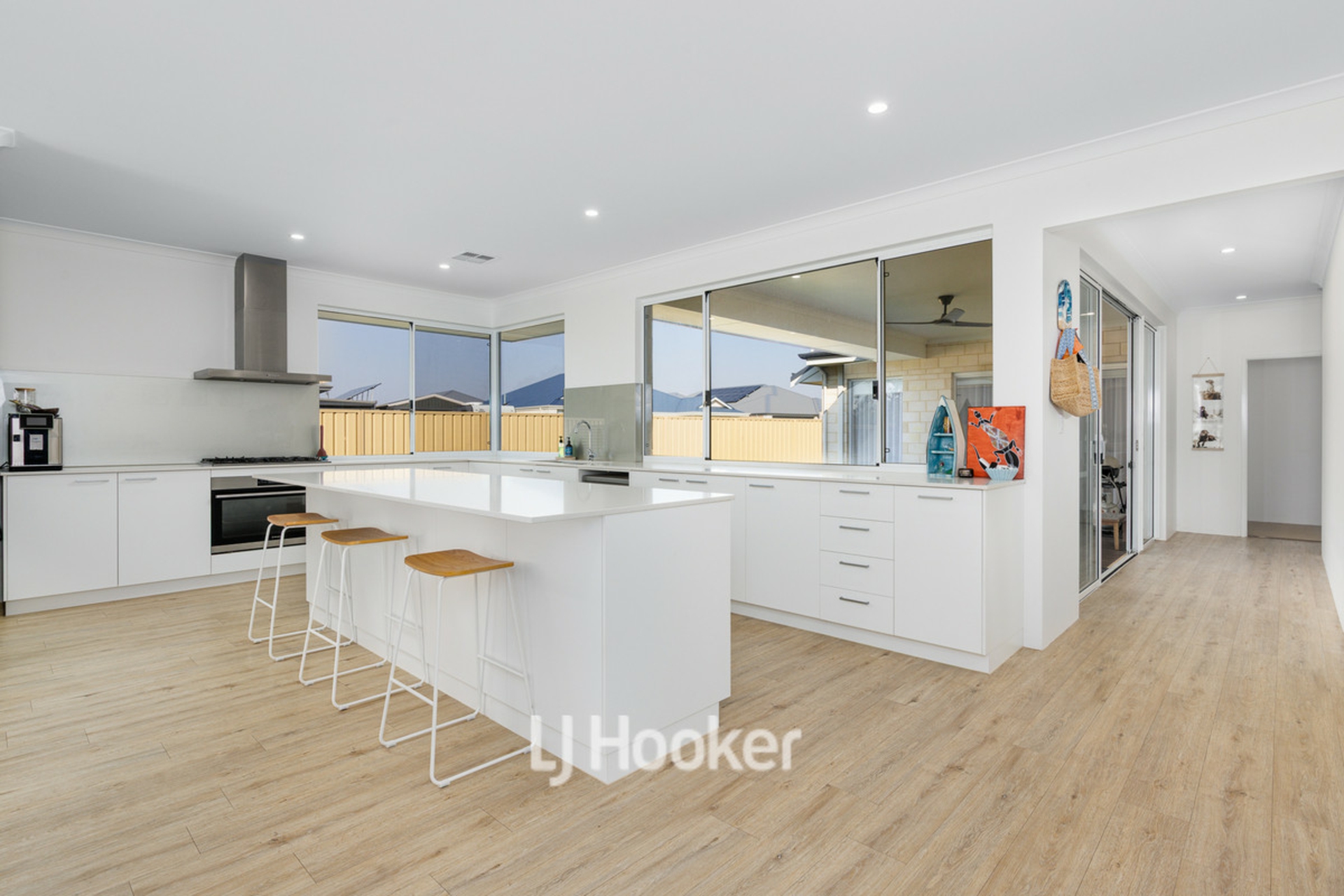 43 Hazelgrove Crescent, MILLBRIDGE