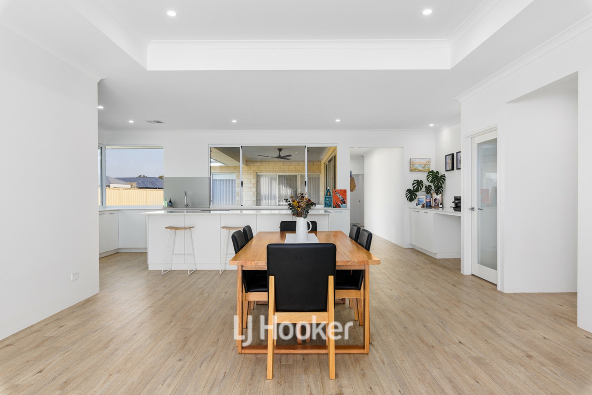 43 Hazelgrove Crescent, MILLBRIDGE