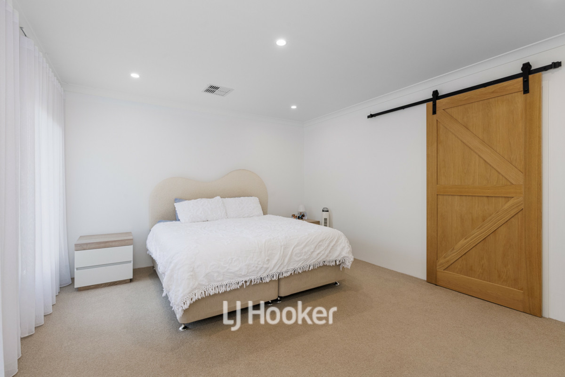 43 Hazelgrove Crescent, MILLBRIDGE