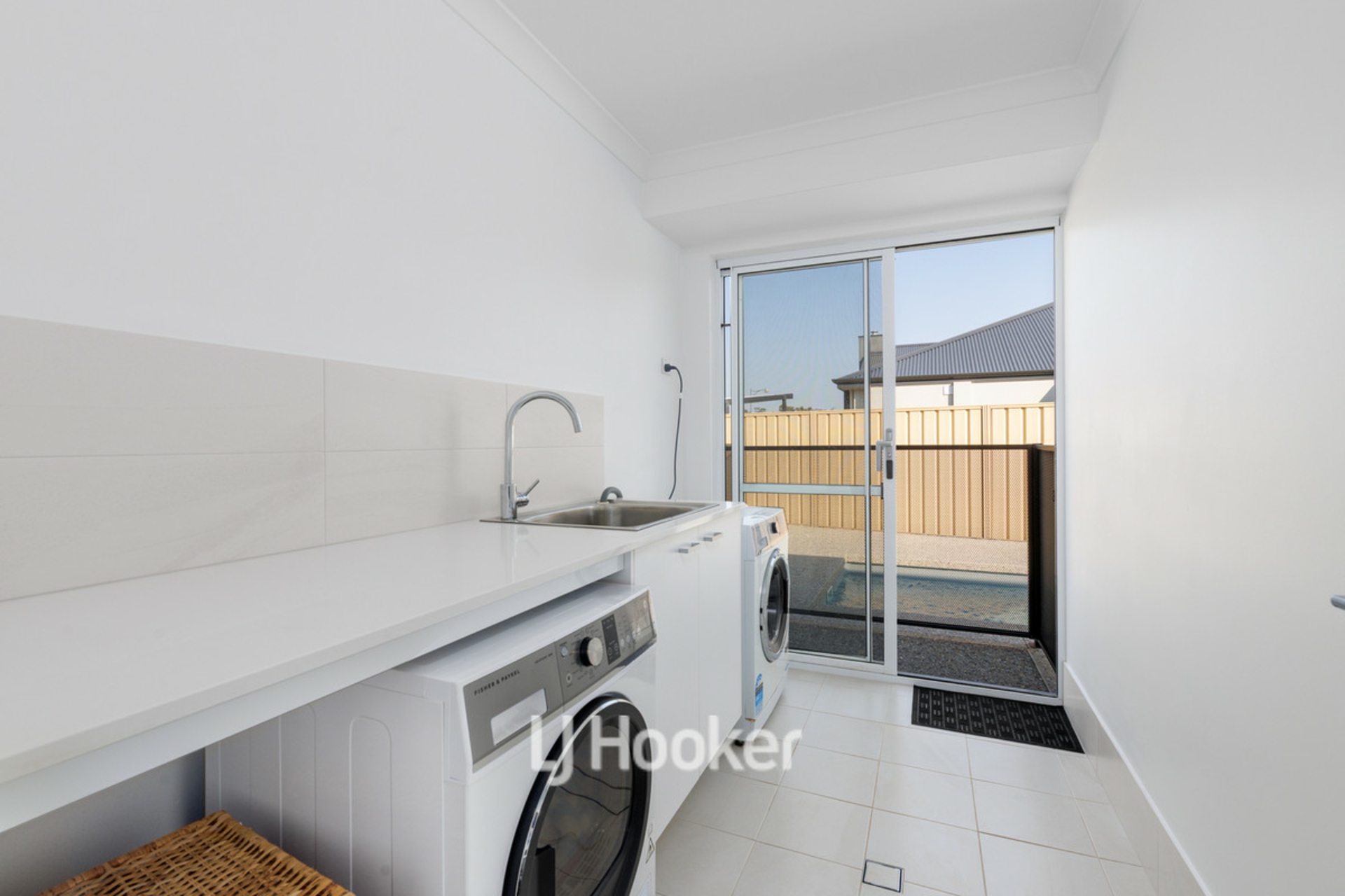 43 Hazelgrove Crescent, MILLBRIDGE