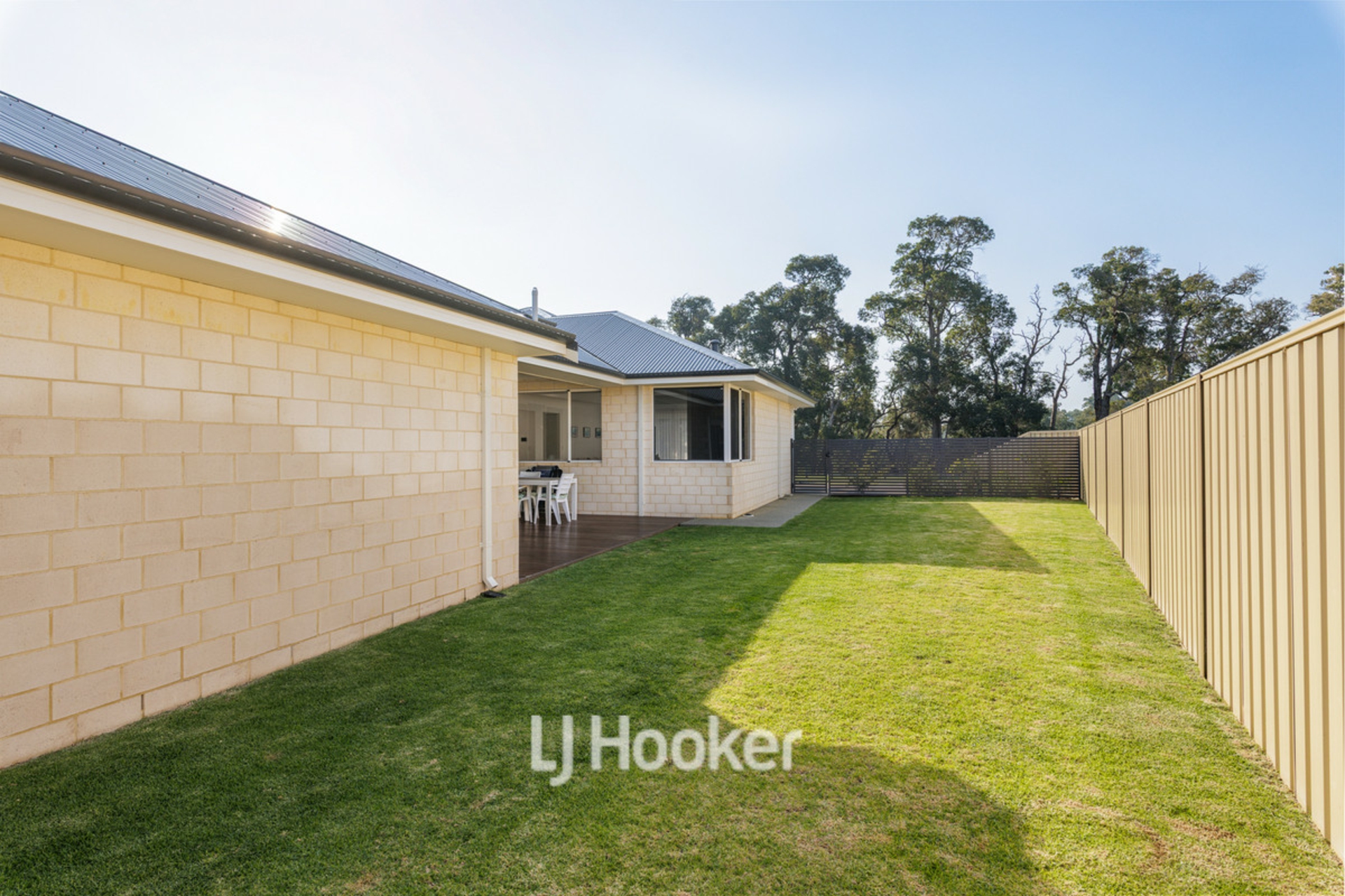43 Hazelgrove Crescent, MILLBRIDGE
