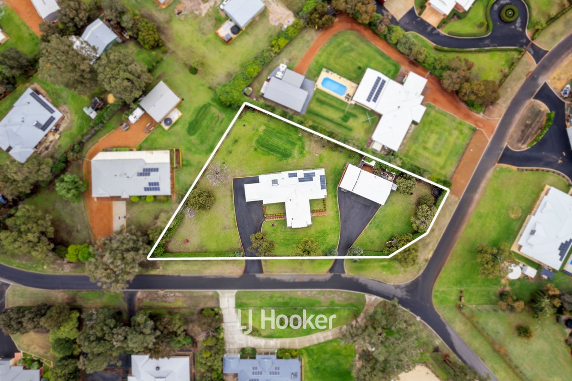 12 Craigie Drive, ROELANDS