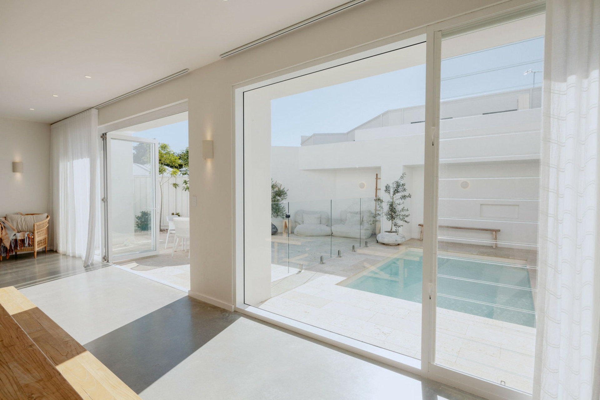 1/10 Hennessey Loop, DUNSBOROUGH