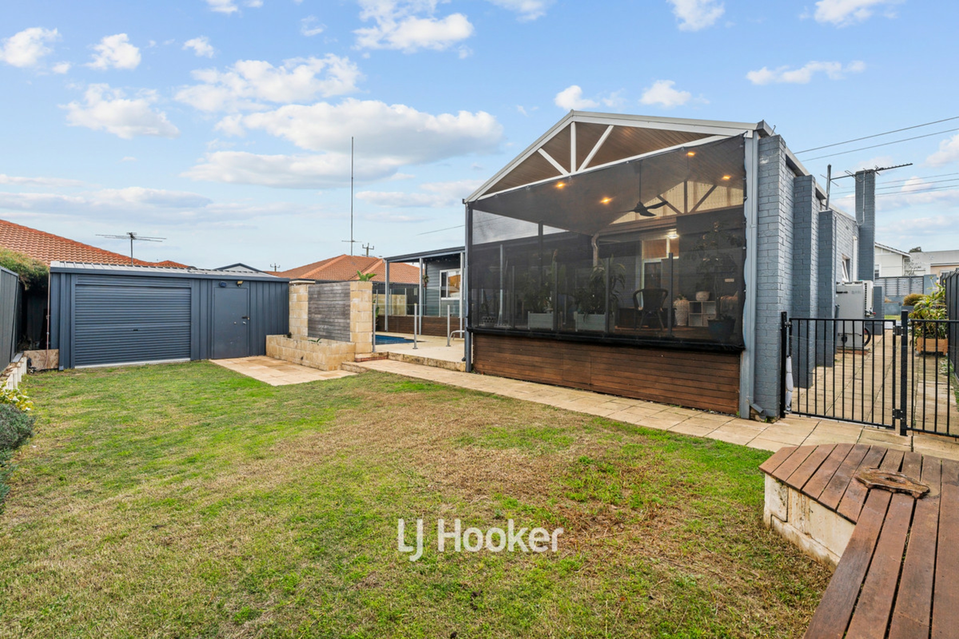 81 Beach Road, SOUTH BUNBURY