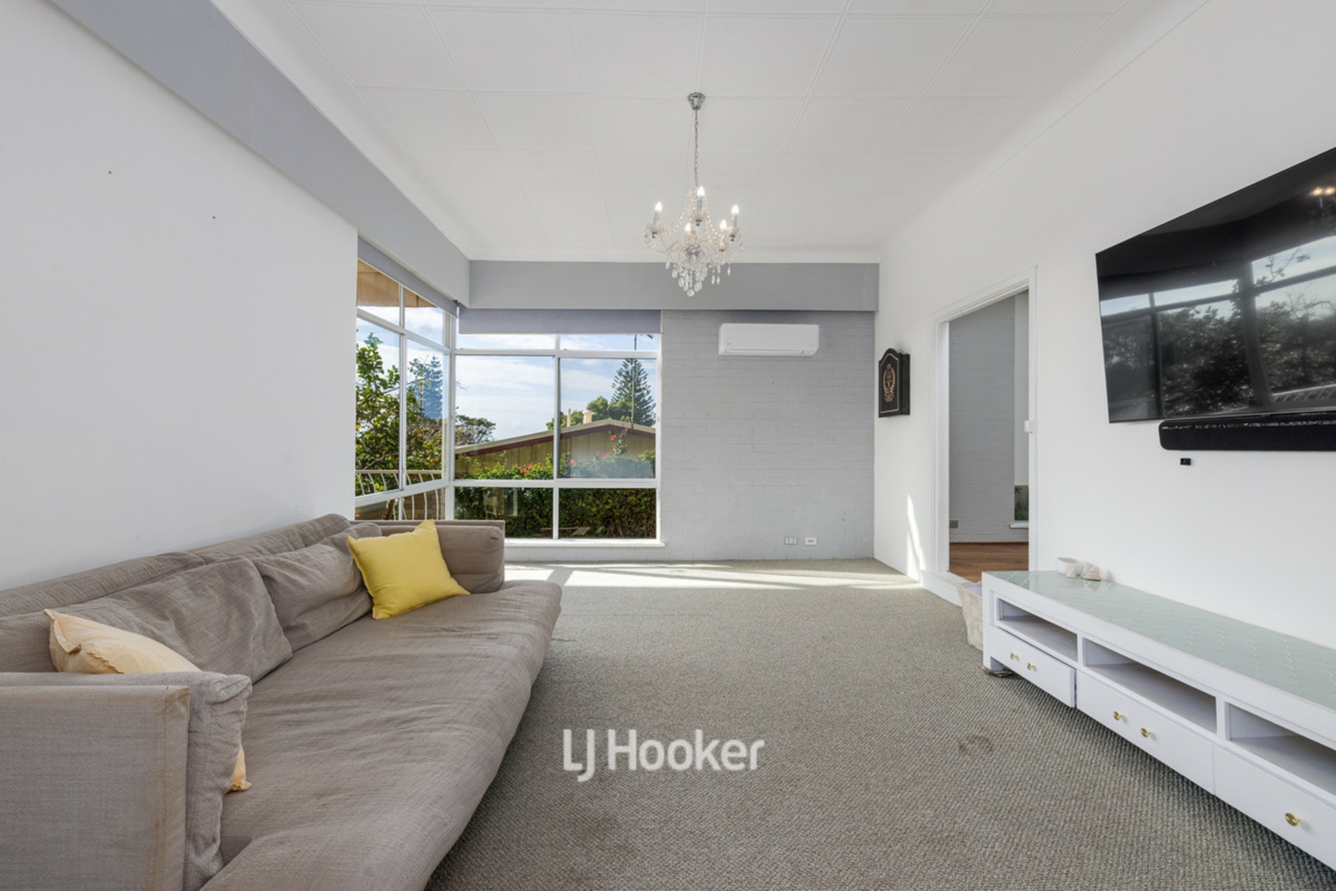 9 Waratah Crescent, SOUTH BUNBURY