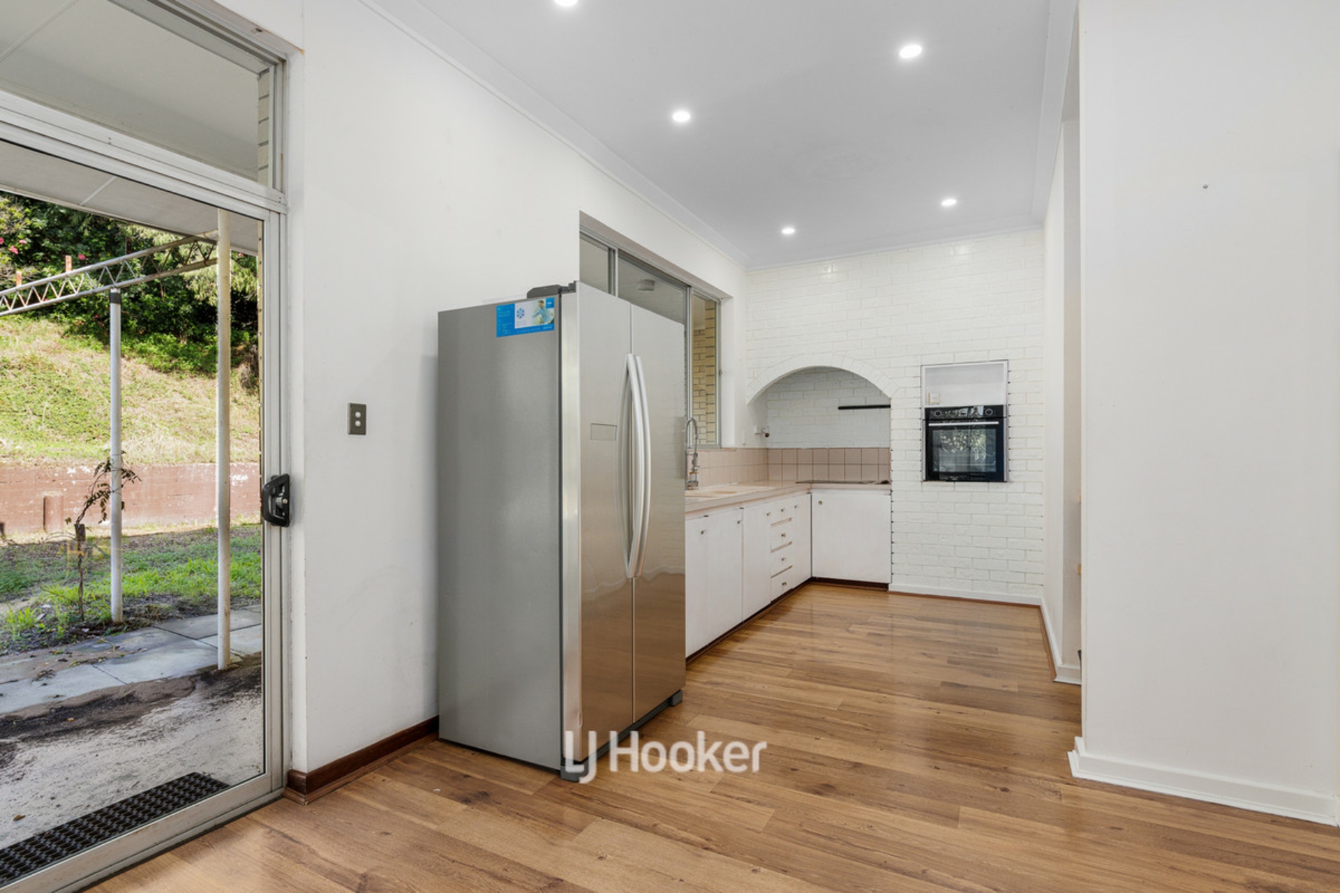 9 Waratah Crescent, SOUTH BUNBURY