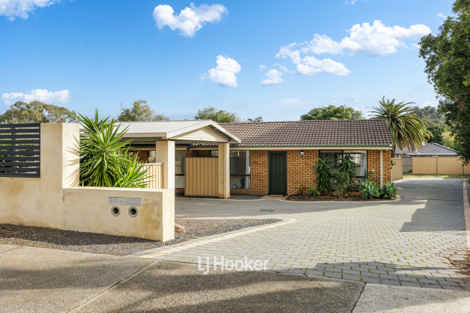 46 Jacaranda Crescent, WITHERS